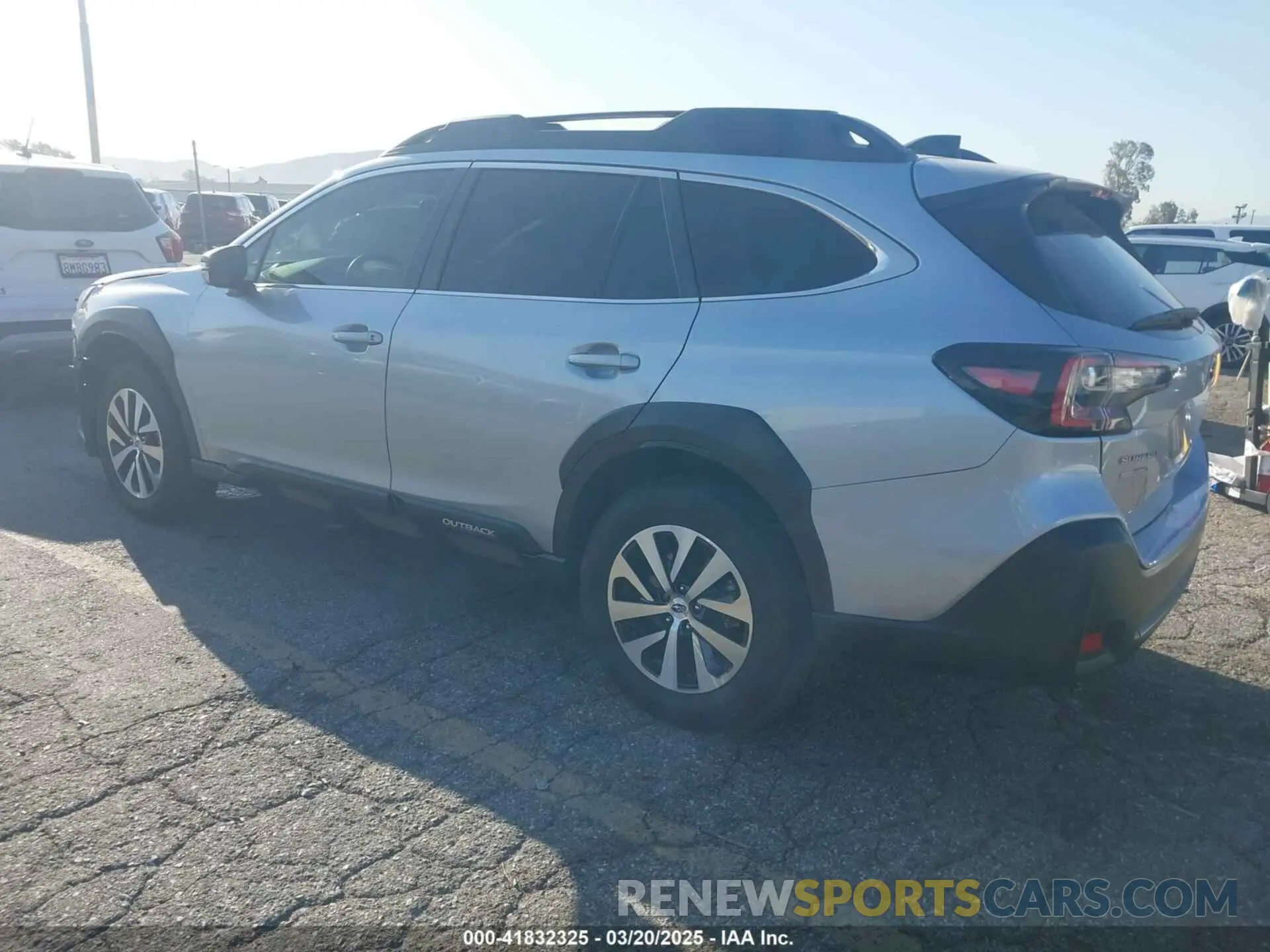 3 Photograph of a damaged car 4S4BTADC7P3223229 SUBARU OUTBACK 2023