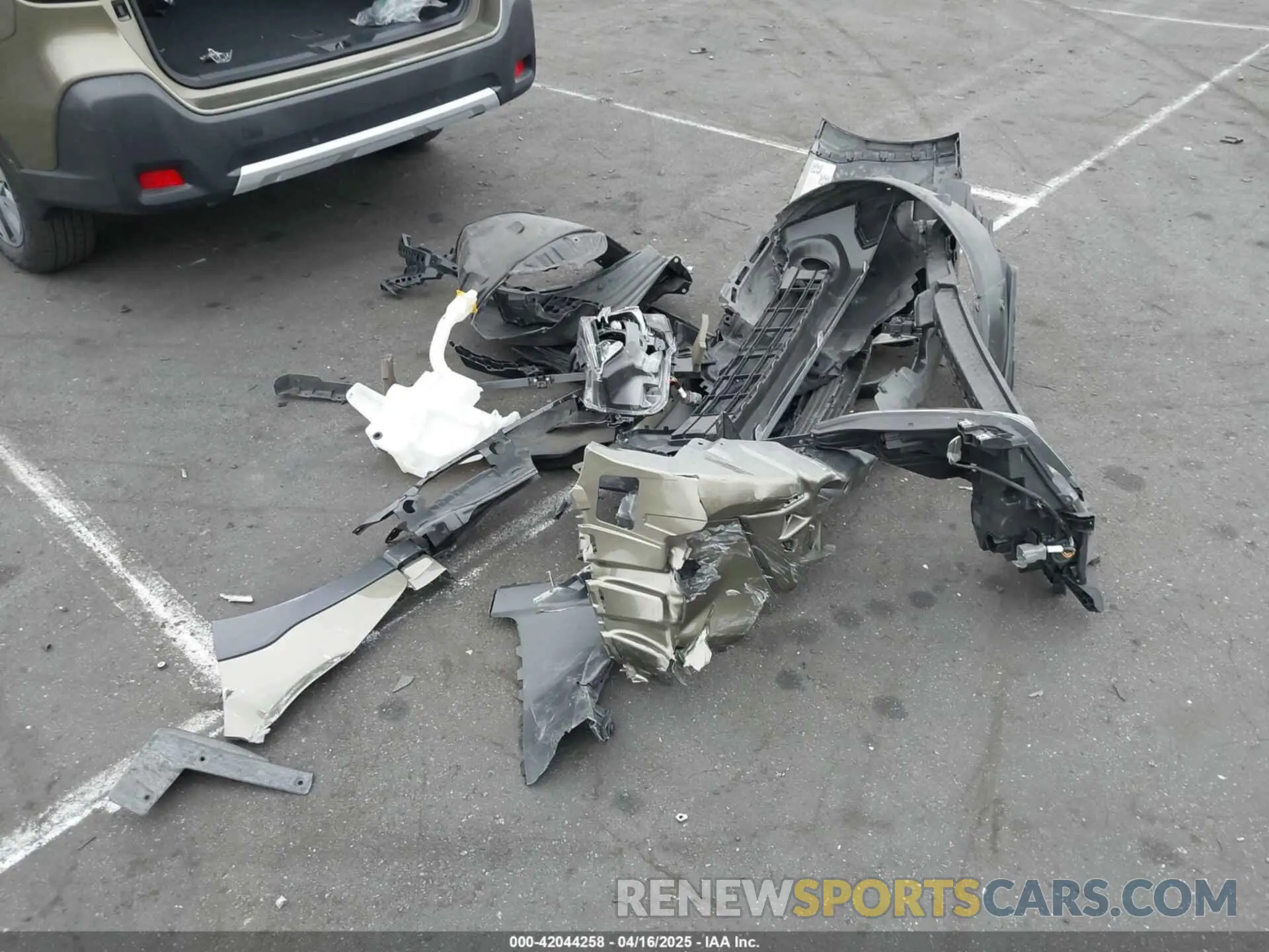 12 Photograph of a damaged car 4S4BTGND6P3138828 SUBARU OUTBACK 2023