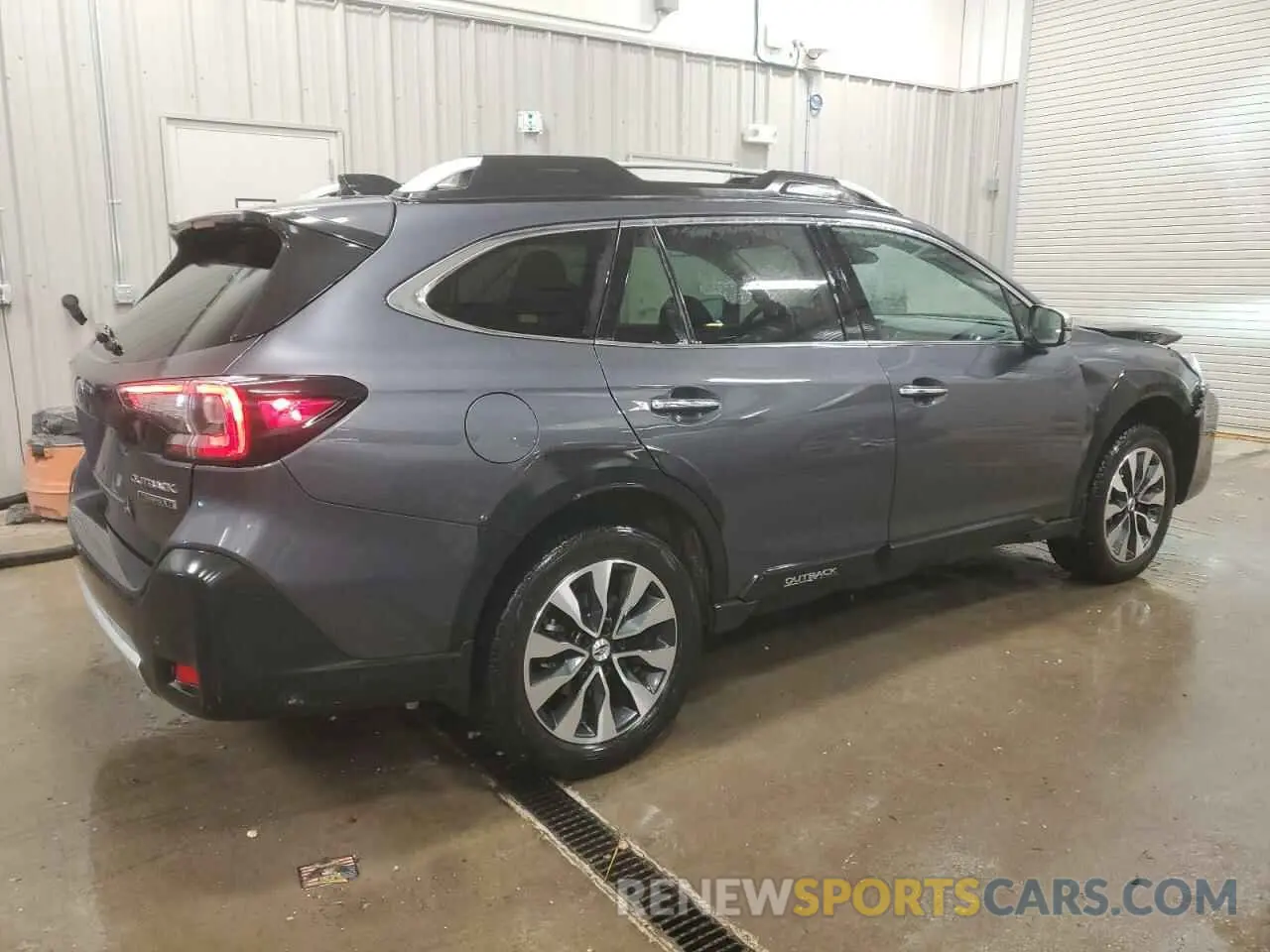 3 Фотография поврежденного автомобиля 4S4BTGPD8P3151948 SUBARU OUTBACK 2023