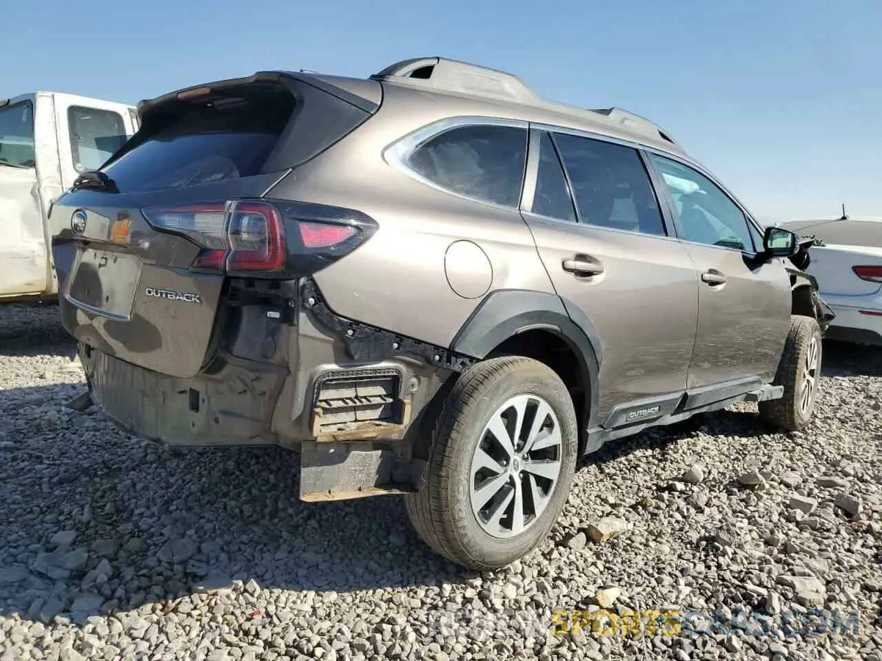 3 Photograph of a damaged car 4S4BTACC7R3115682 SUBARU OUTBACK 2024