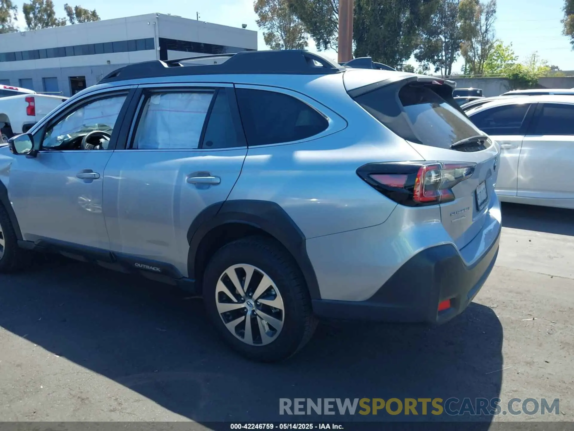 3 Photograph of a damaged car 4S4BTADC1R3164648 SUBARU OUTBACK 2024