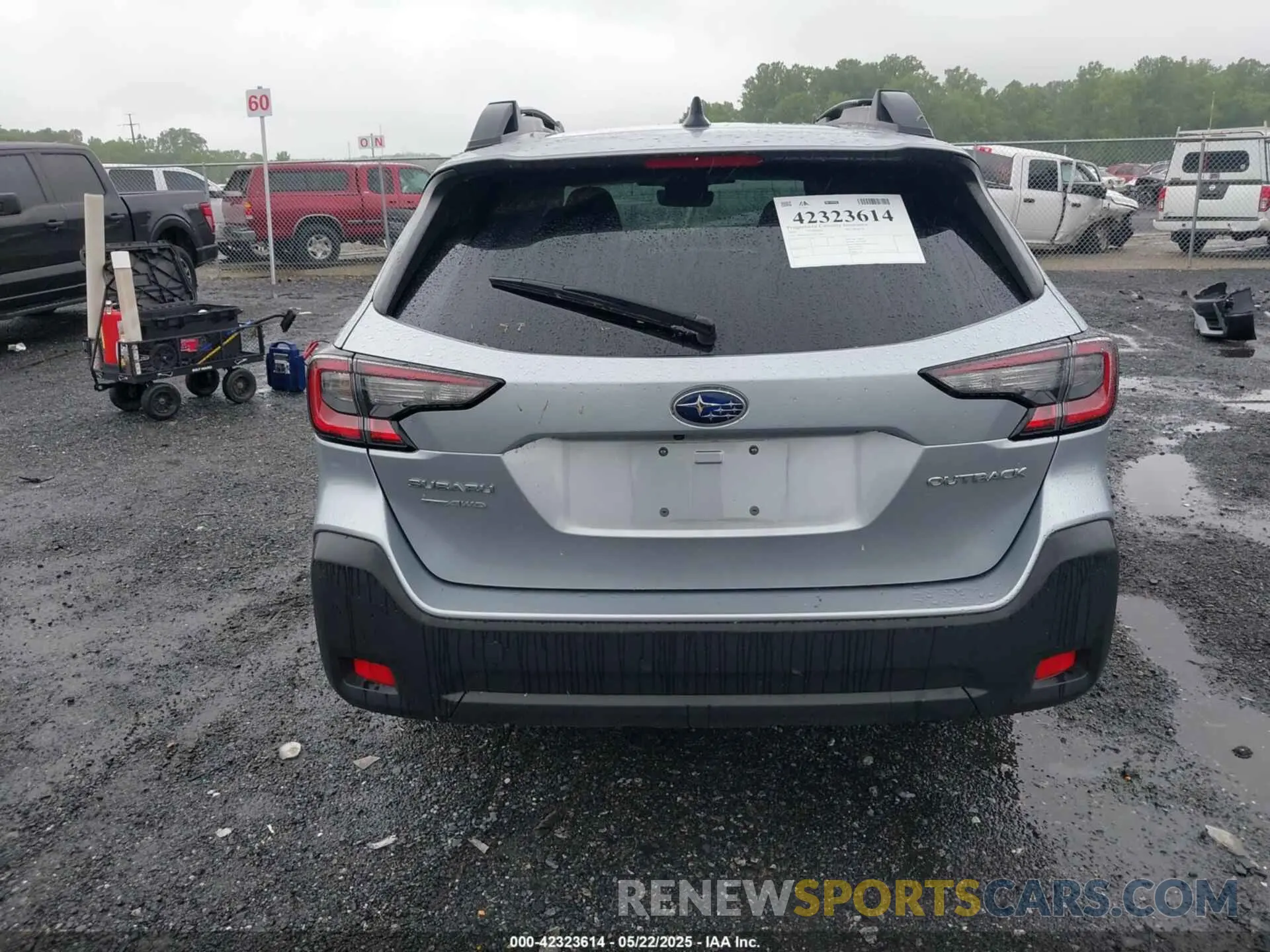 17 Photograph of a damaged car 4S4BTAFC5R3138857 SUBARU OUTBACK 2024