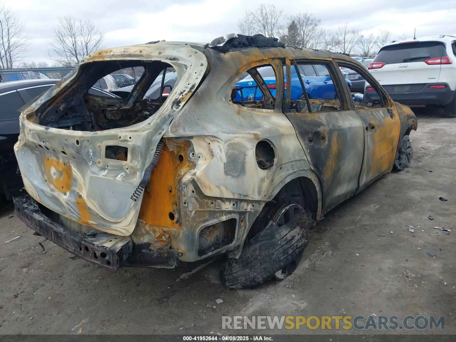 4 Photograph of a damaged car 4S4BTAFC7R3230309 SUBARU OUTBACK 2024