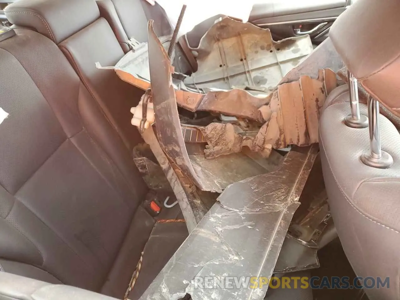 11 Photograph of a damaged car 4S4BTANC6R3104265 SUBARU OUTBACK 2024