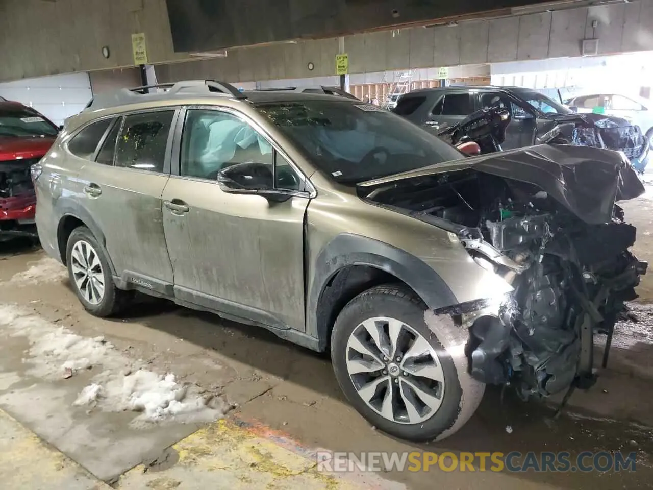 4 Photograph of a damaged car 4S4BTGND5R3231469 SUBARU OUTBACK 2024