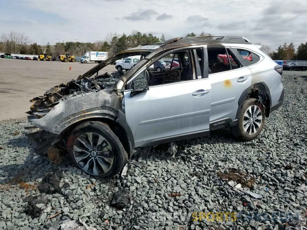 1 Photograph of a damaged car 4S4BTGPD6R3241778 SUBARU OUTBACK 2024