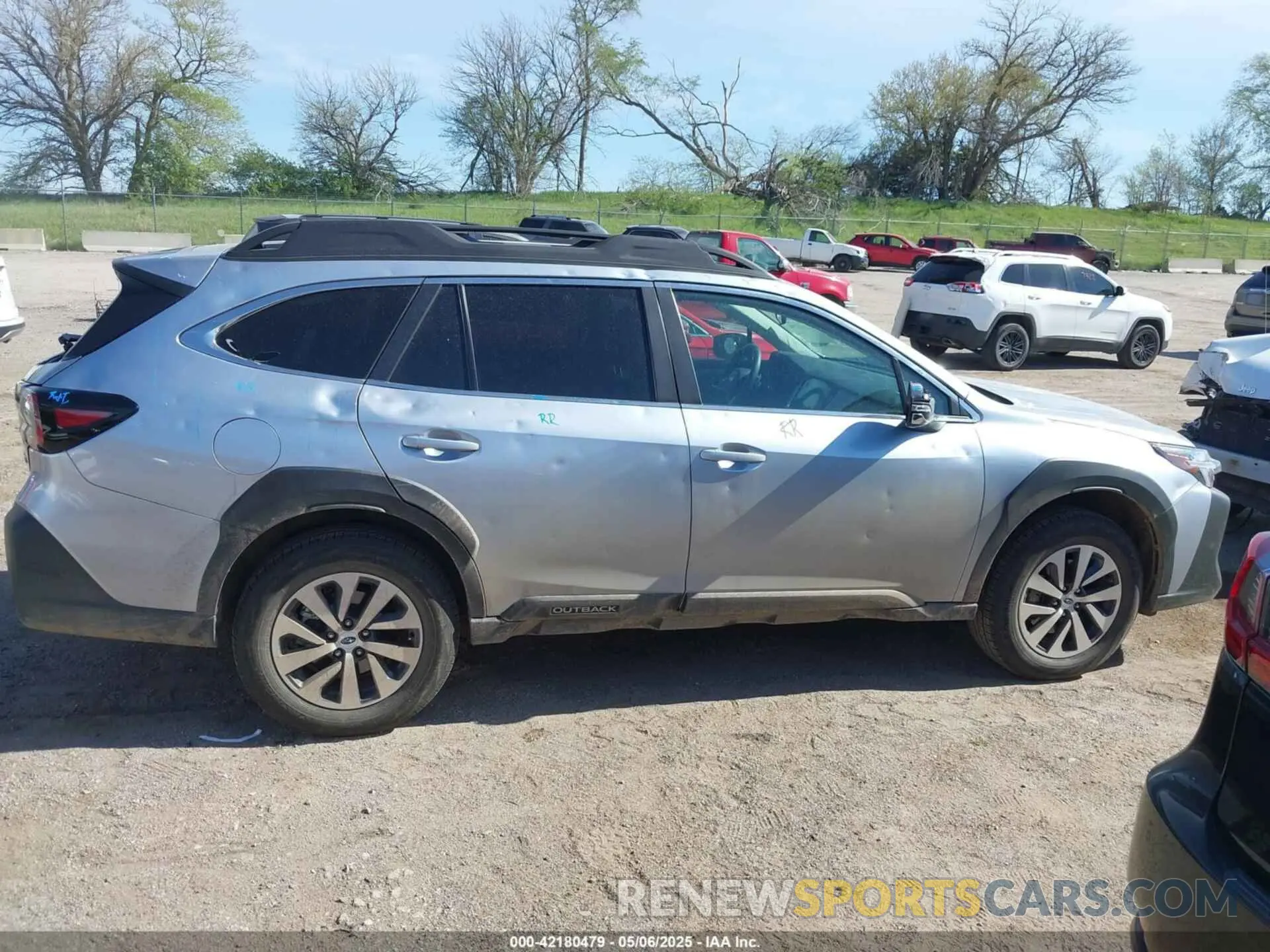 13 Photograph of a damaged car 4S4BTACC7S3169389 SUBARU OUTBACK 2025