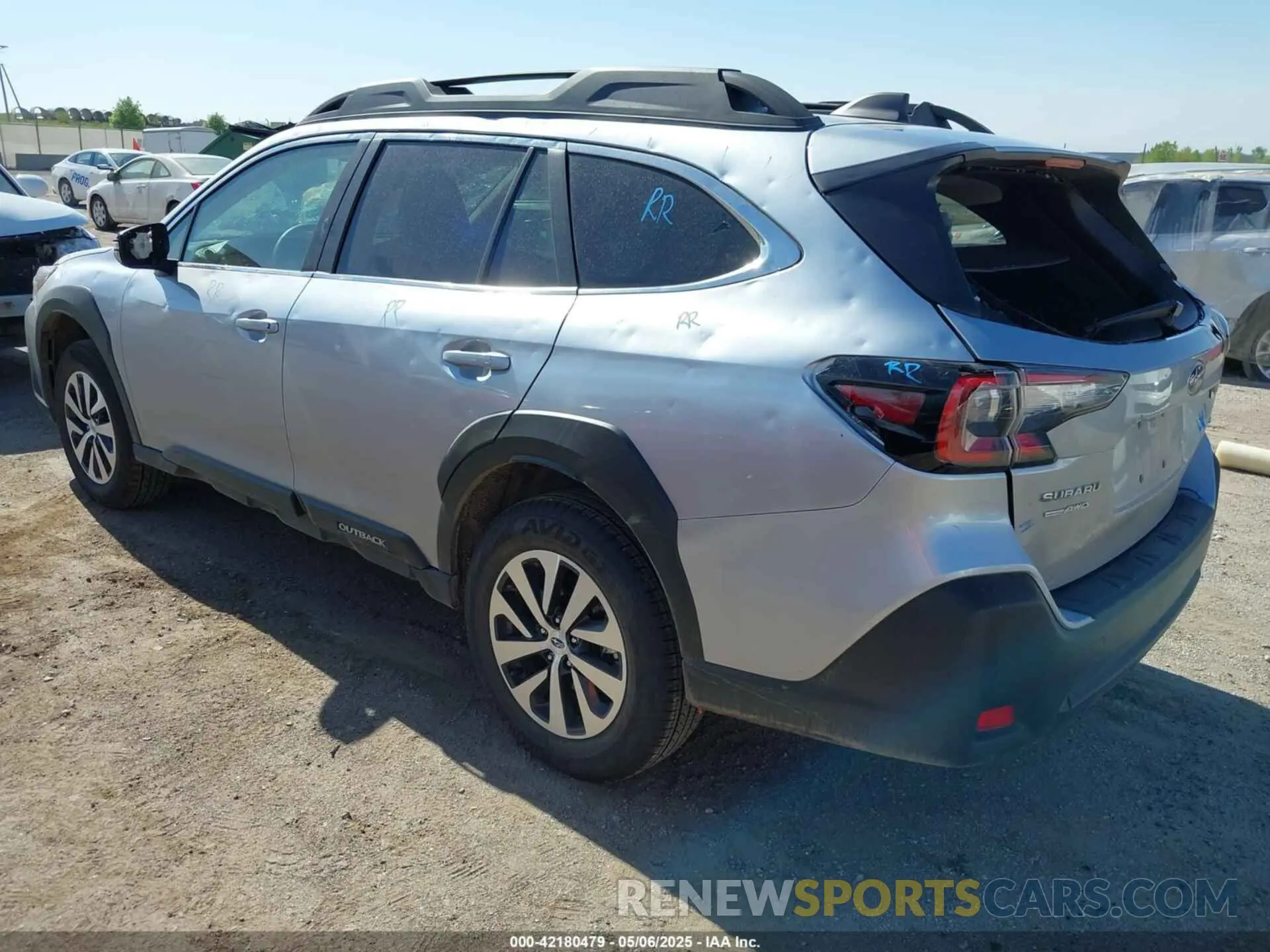 3 Photograph of a damaged car 4S4BTACC7S3169389 SUBARU OUTBACK 2025