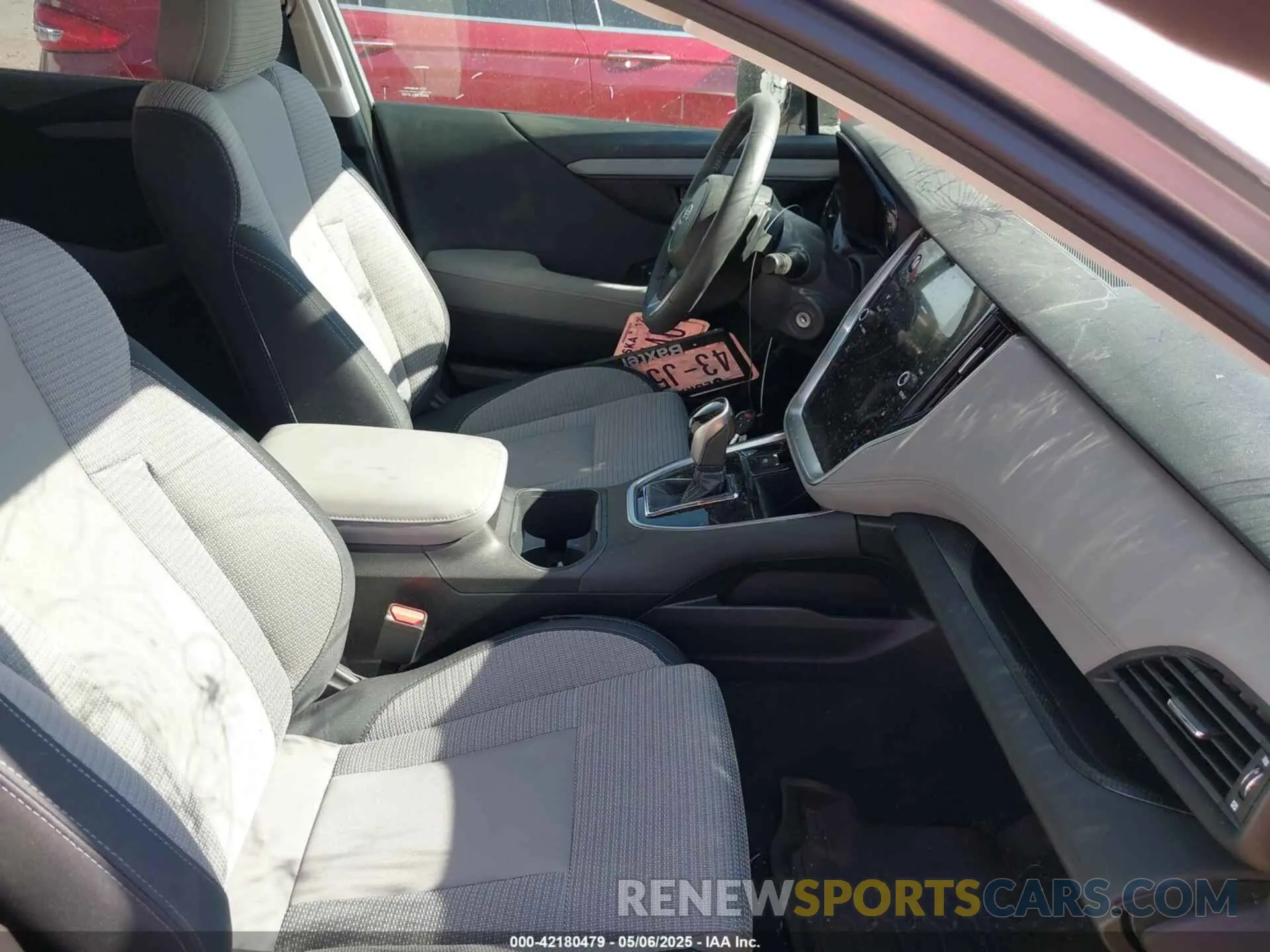 5 Photograph of a damaged car 4S4BTACC7S3169389 SUBARU OUTBACK 2025
