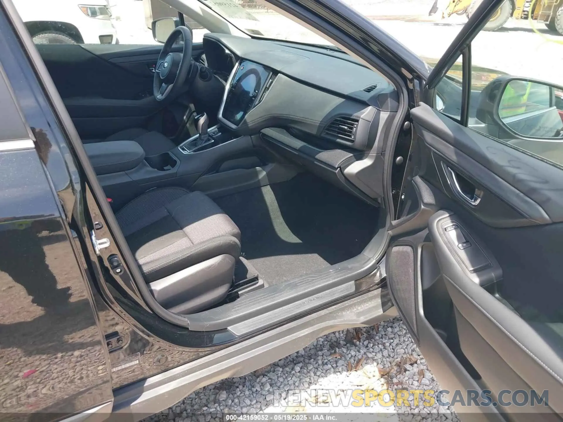 5 Photograph of a damaged car 4S4BTADC8S3191528 SUBARU OUTBACK 2025