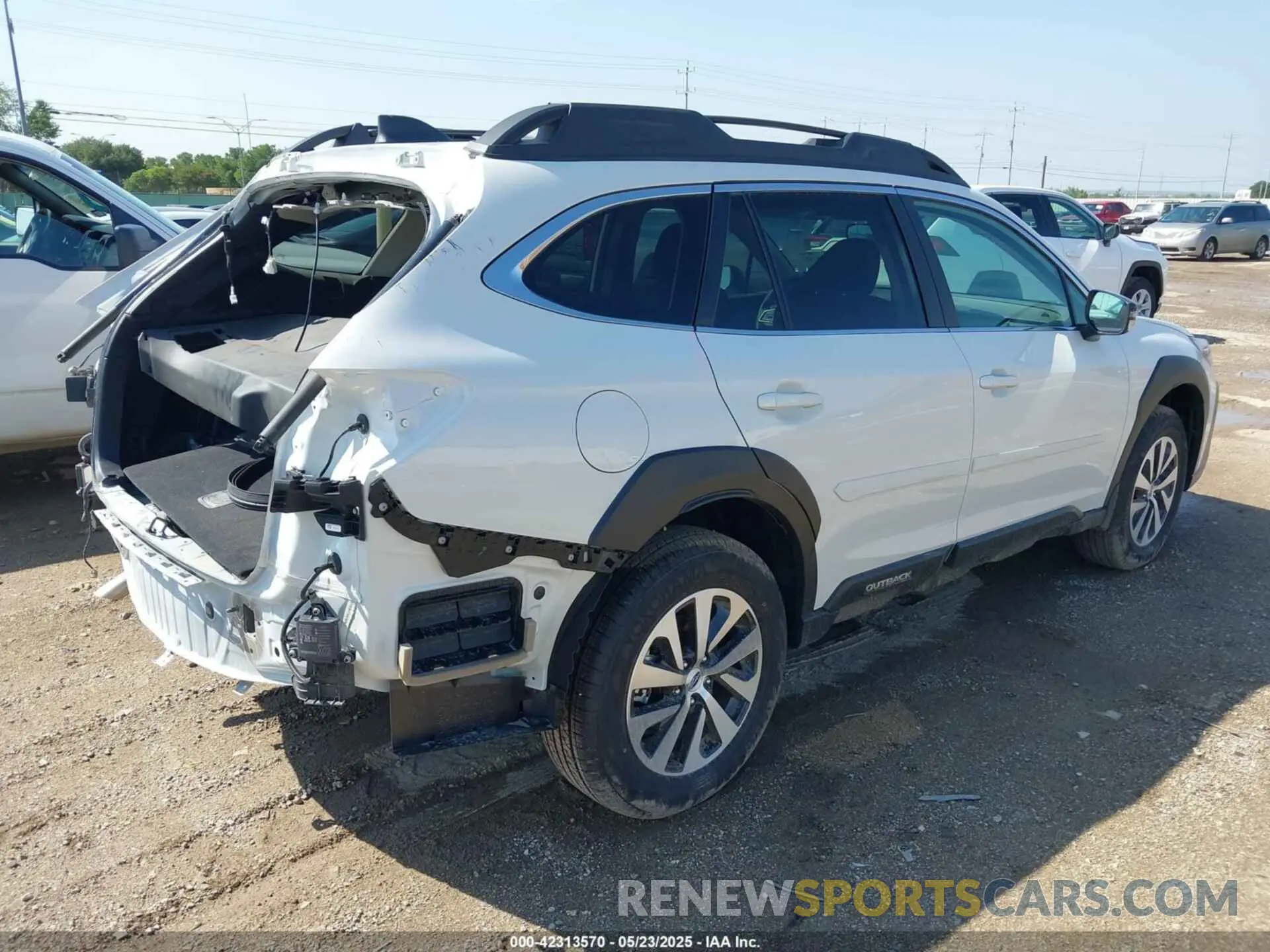 4 Photograph of a damaged car 4S4BTADC9S3235536 SUBARU OUTBACK 2025