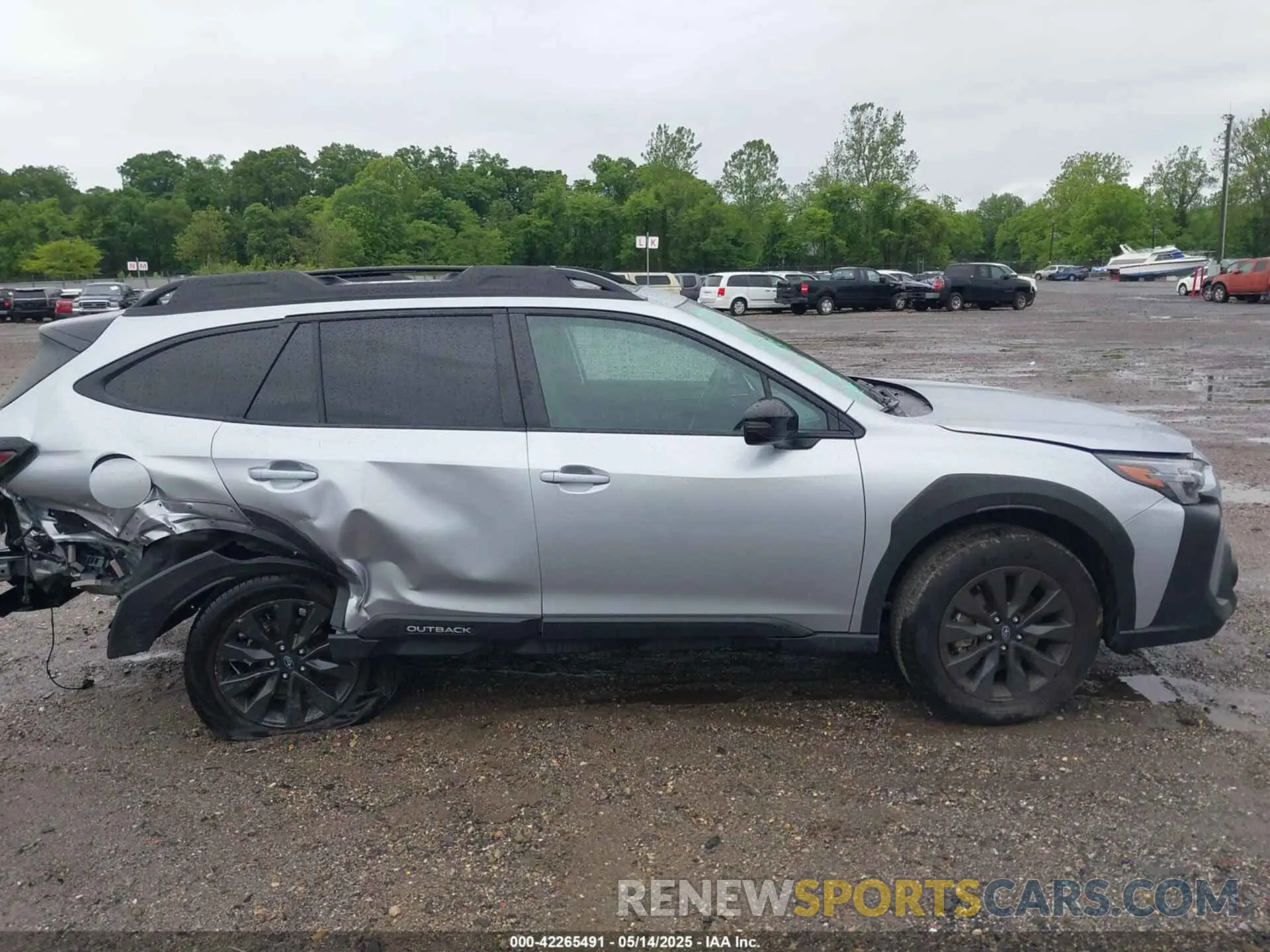 13 Photograph of a damaged car 4S4BTALC0S3198118 SUBARU OUTBACK 2025