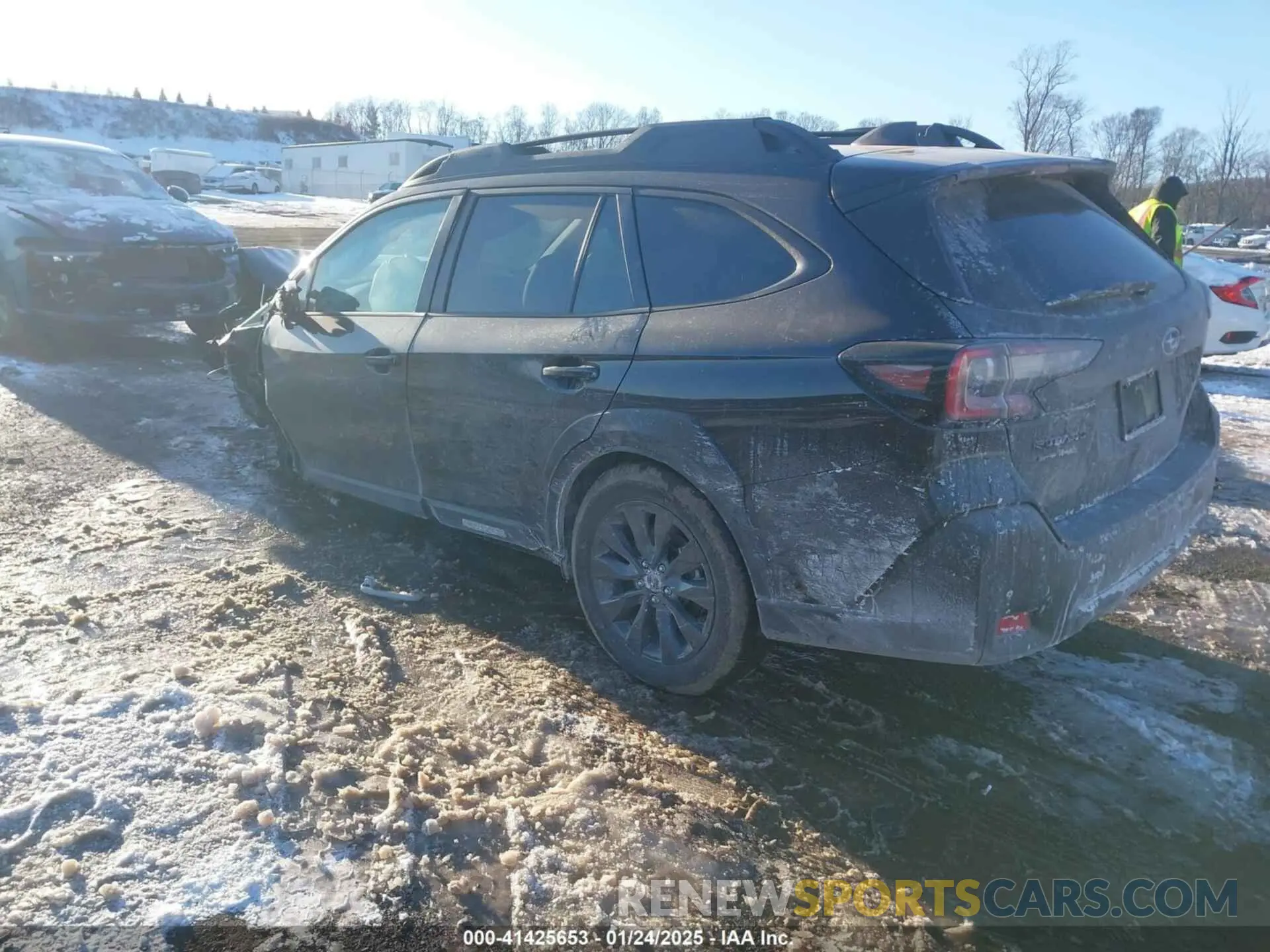 3 Фотография поврежденного автомобиля 4S4BTGLD2S3142113 SUBARU OUTBACK 2025