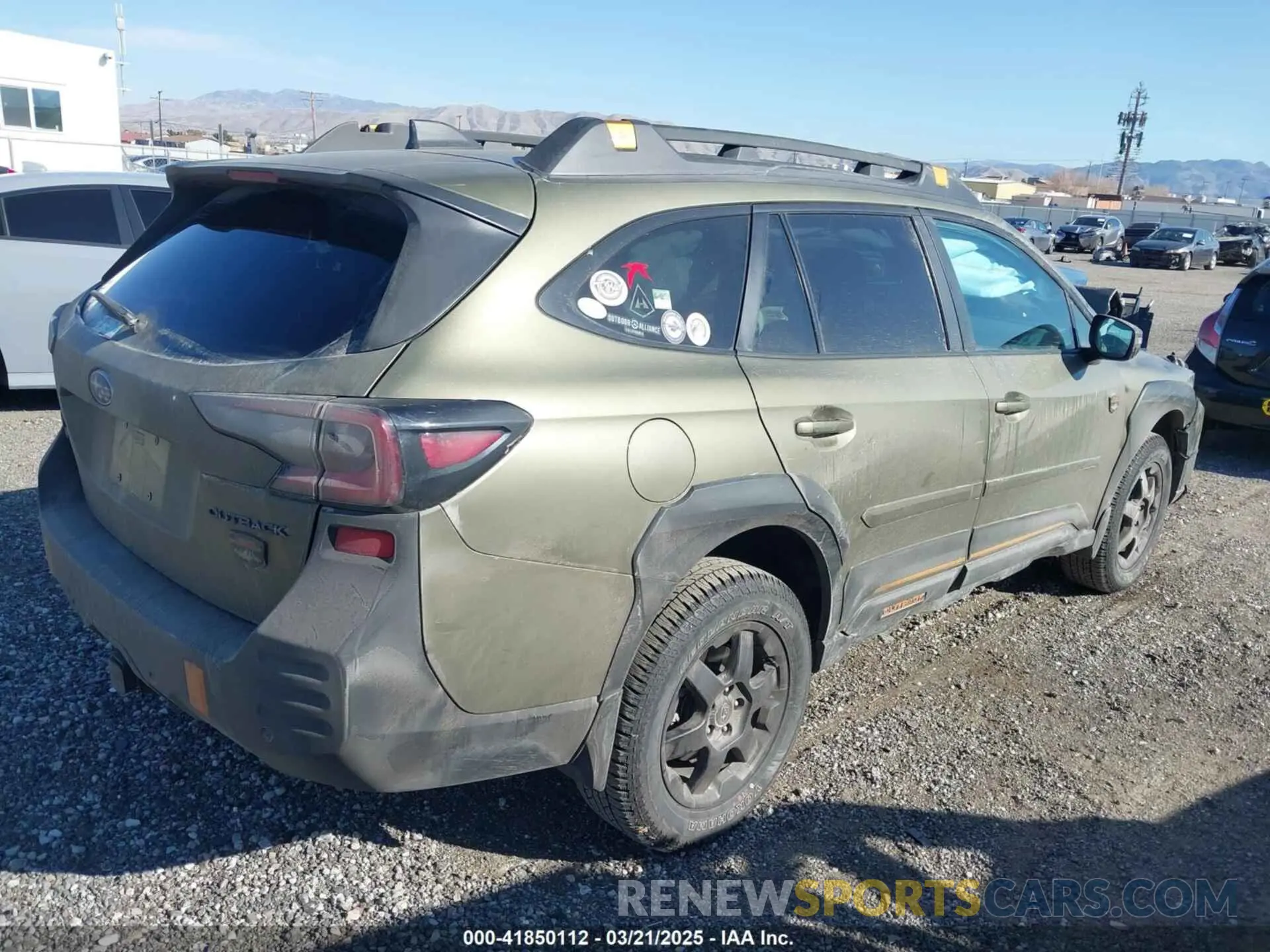 4 Фотография поврежденного автомобиля 4S4BTGUD0S3174993 SUBARU OUTBACK 2025