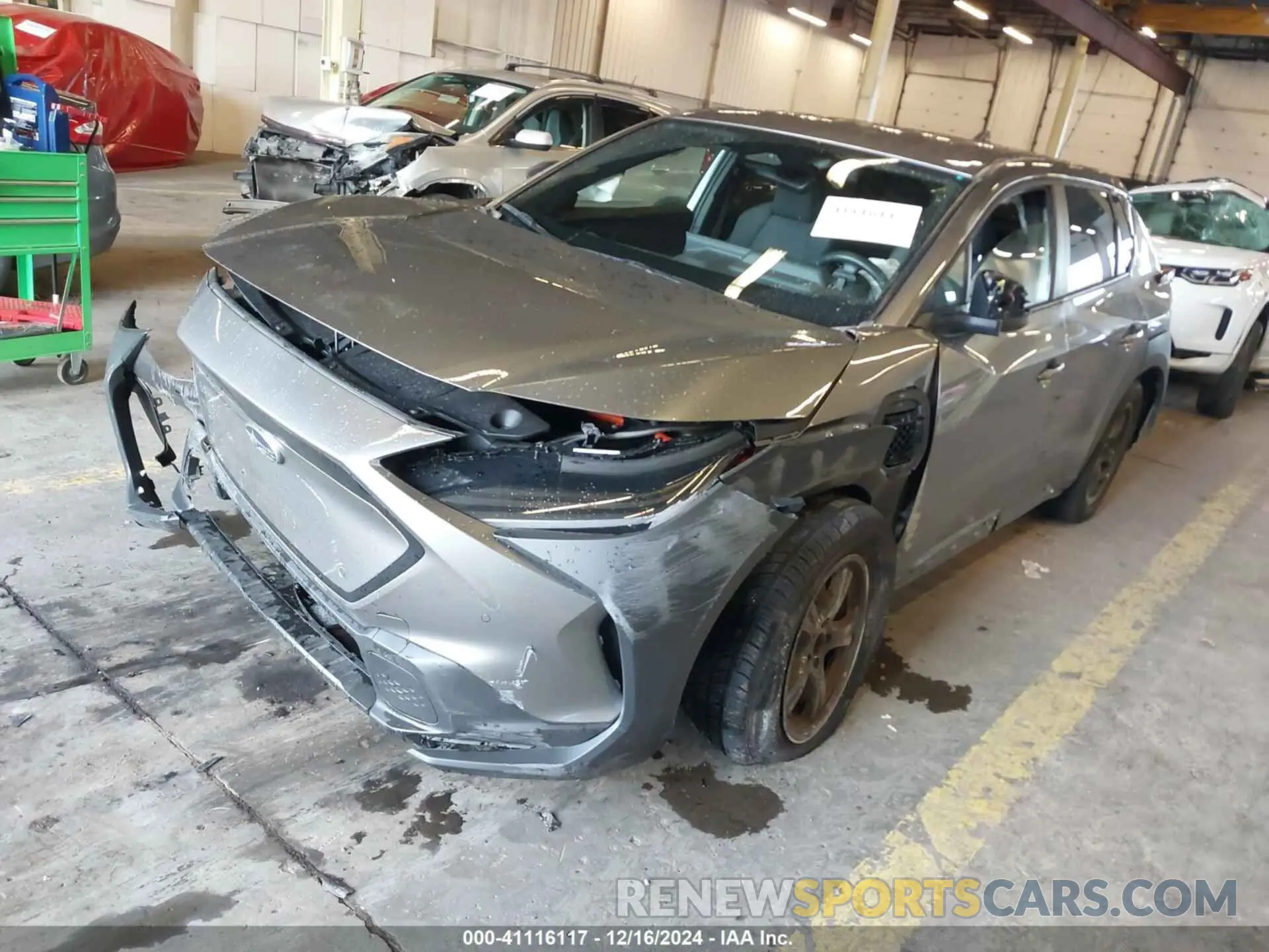 2 Фотография поврежденного автомобиля JTMABABA2PA025982 SUBARU SOLTERRA 2023
