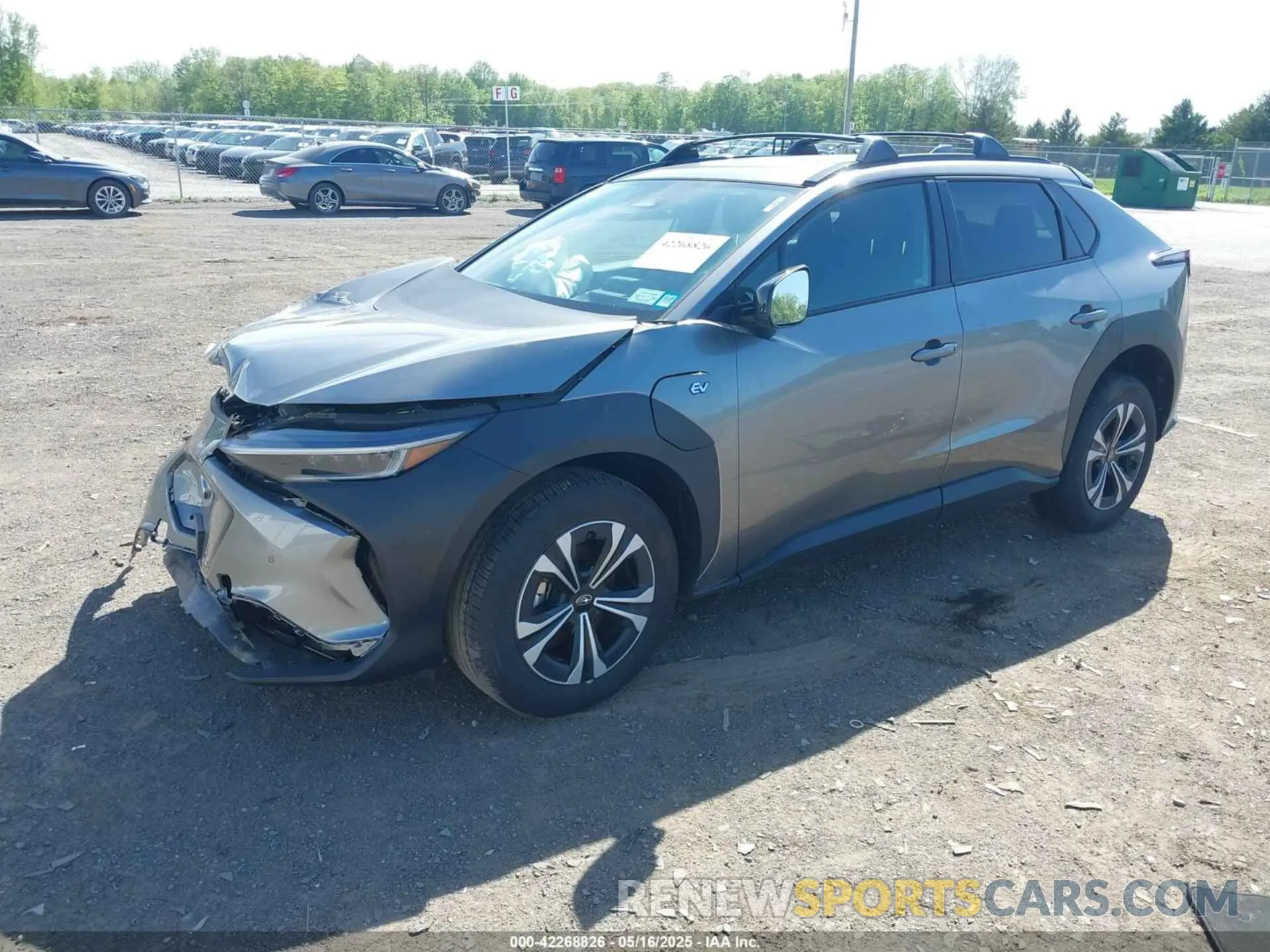 2 Фотография поврежденного автомобиля JTMABABA1RA067157 SUBARU SOLTERRA 2024