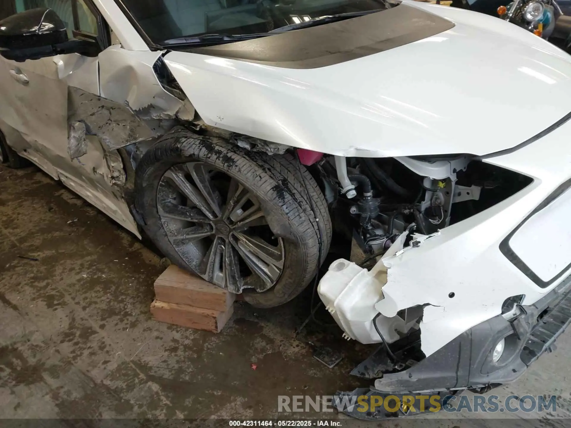 6 Photograph of a damaged car JTMABABA3RA071033 SUBARU SOLTERRA 2024