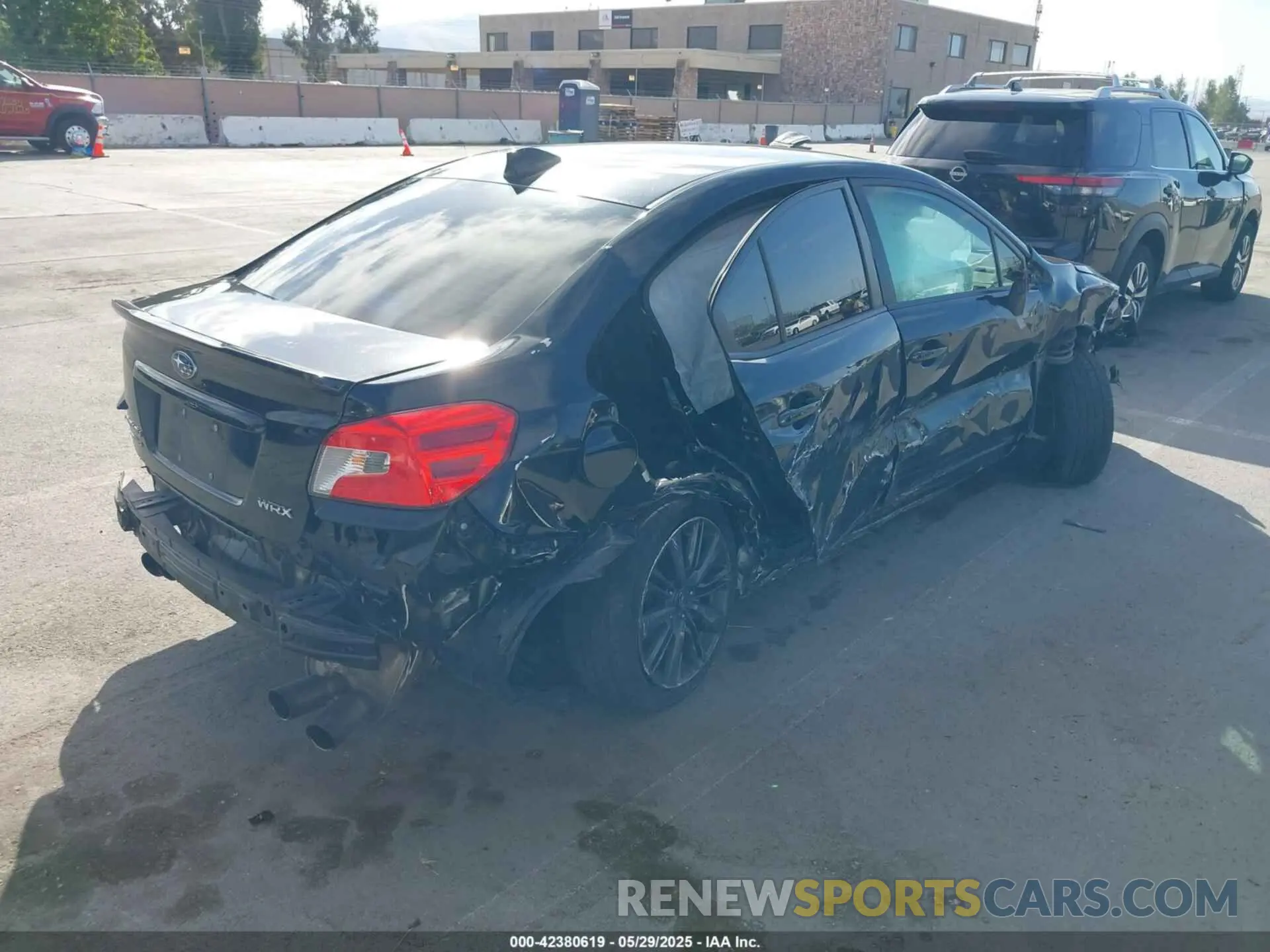 4 Фотография поврежденного автомобиля JF1VA1A65K9815424 SUBARU WRX 2019