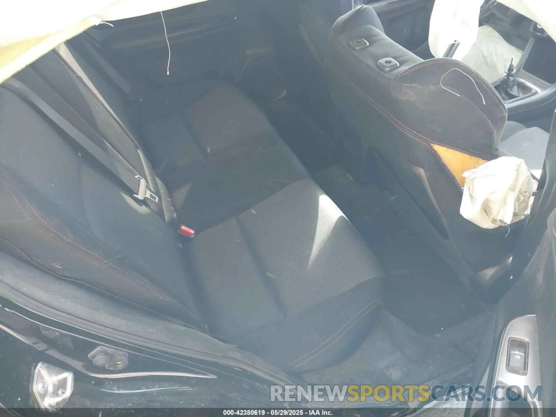 8 Фотография поврежденного автомобиля JF1VA1A65K9815424 SUBARU WRX 2019