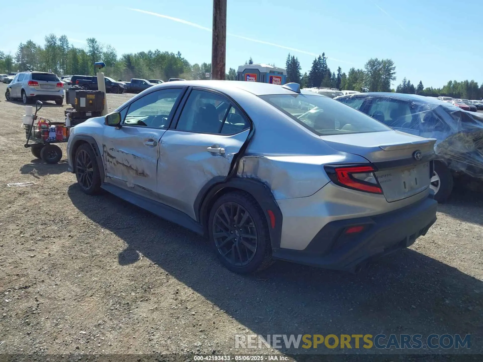3 Фотография поврежденного автомобиля JF1VBAF65N9032677 SUBARU WRX 2022