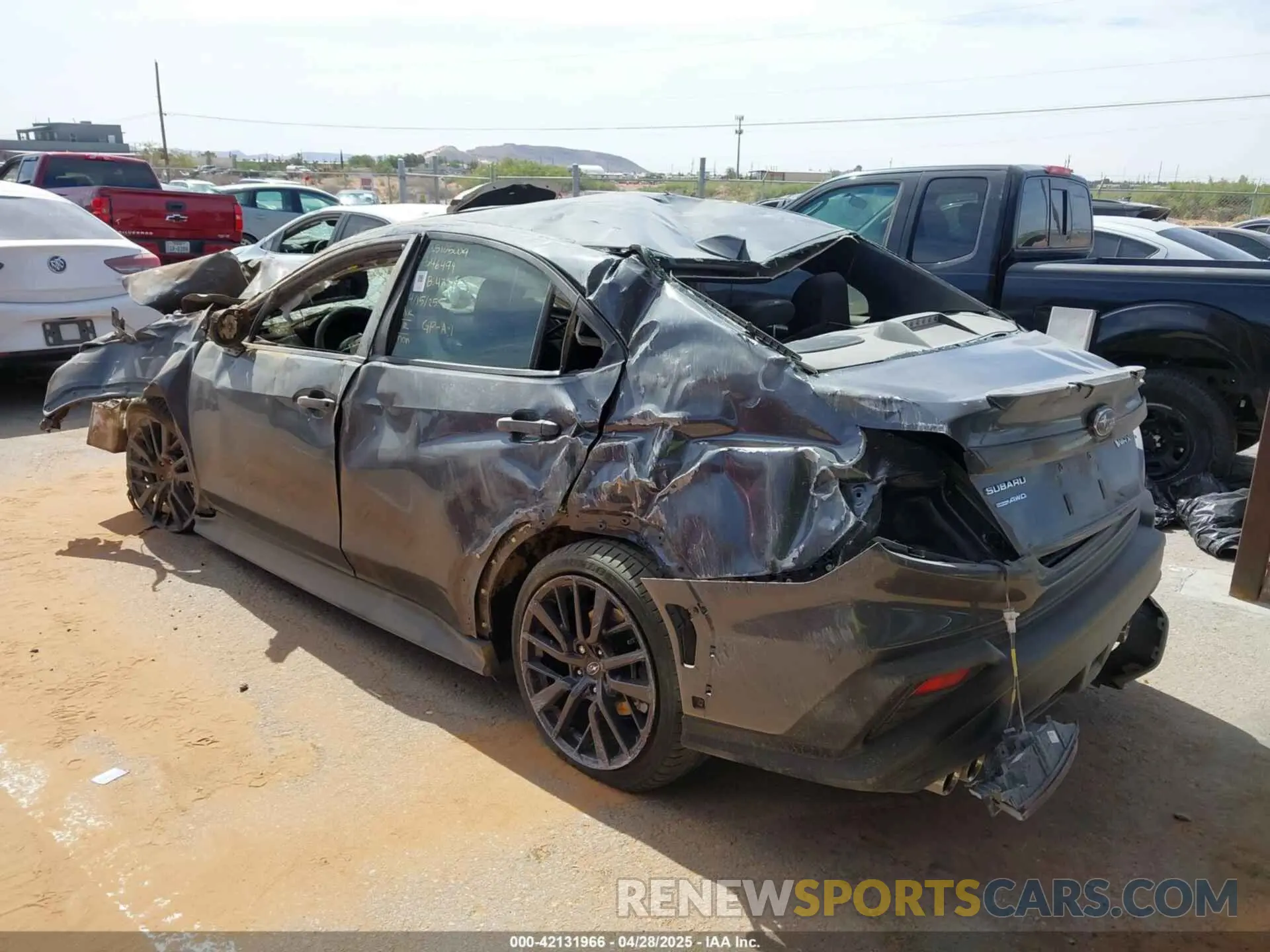 3 Фотография поврежденного автомобиля JF1VBAH60R9814176 SUBARU WRX 2024