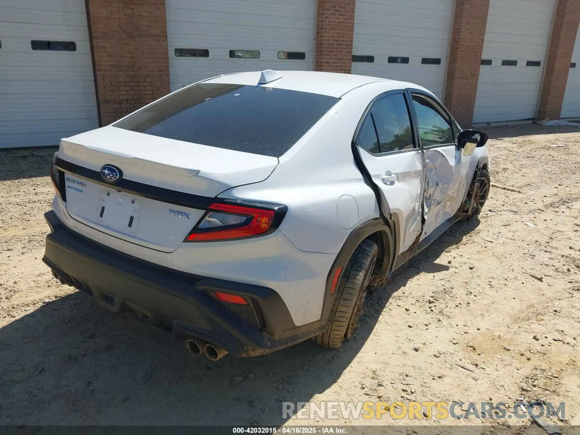 4 Фотография поврежденного автомобиля JF1VBAH67R9815776 SUBARU WRX 2024