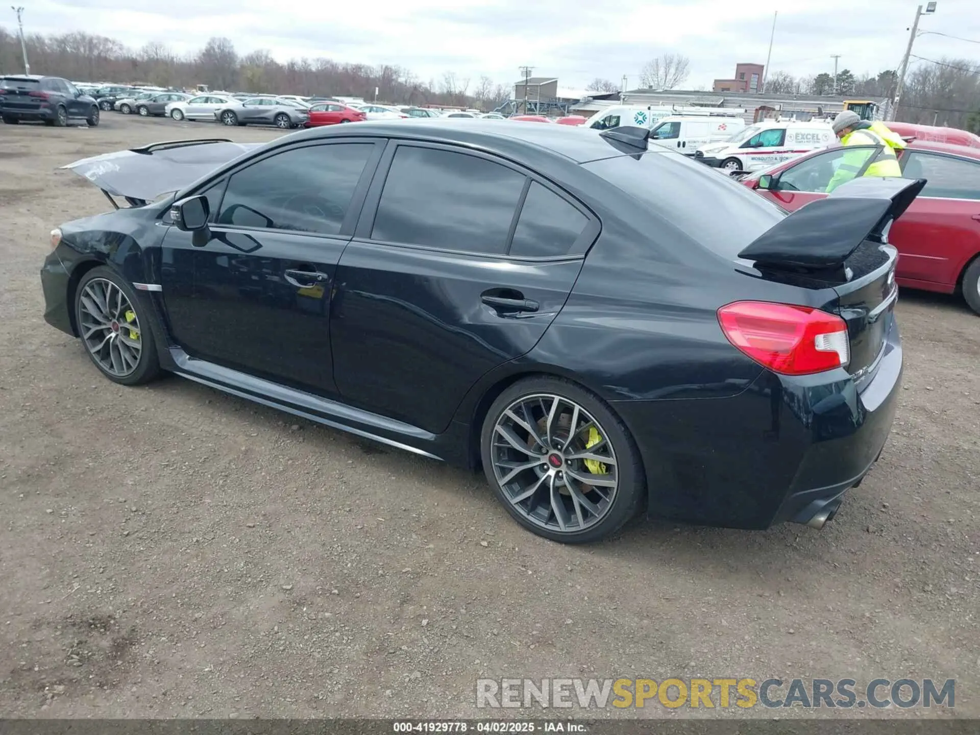 3 Фотография поврежденного автомобиля JF1VA2E6XL9818207 SUBARU WRX STI 2020