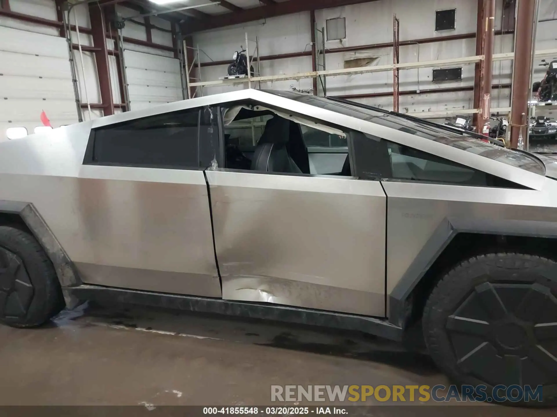 14 Photograph of a damaged car 7G2CEHED0RA009086 TESLA CYBERTRUCK 2024