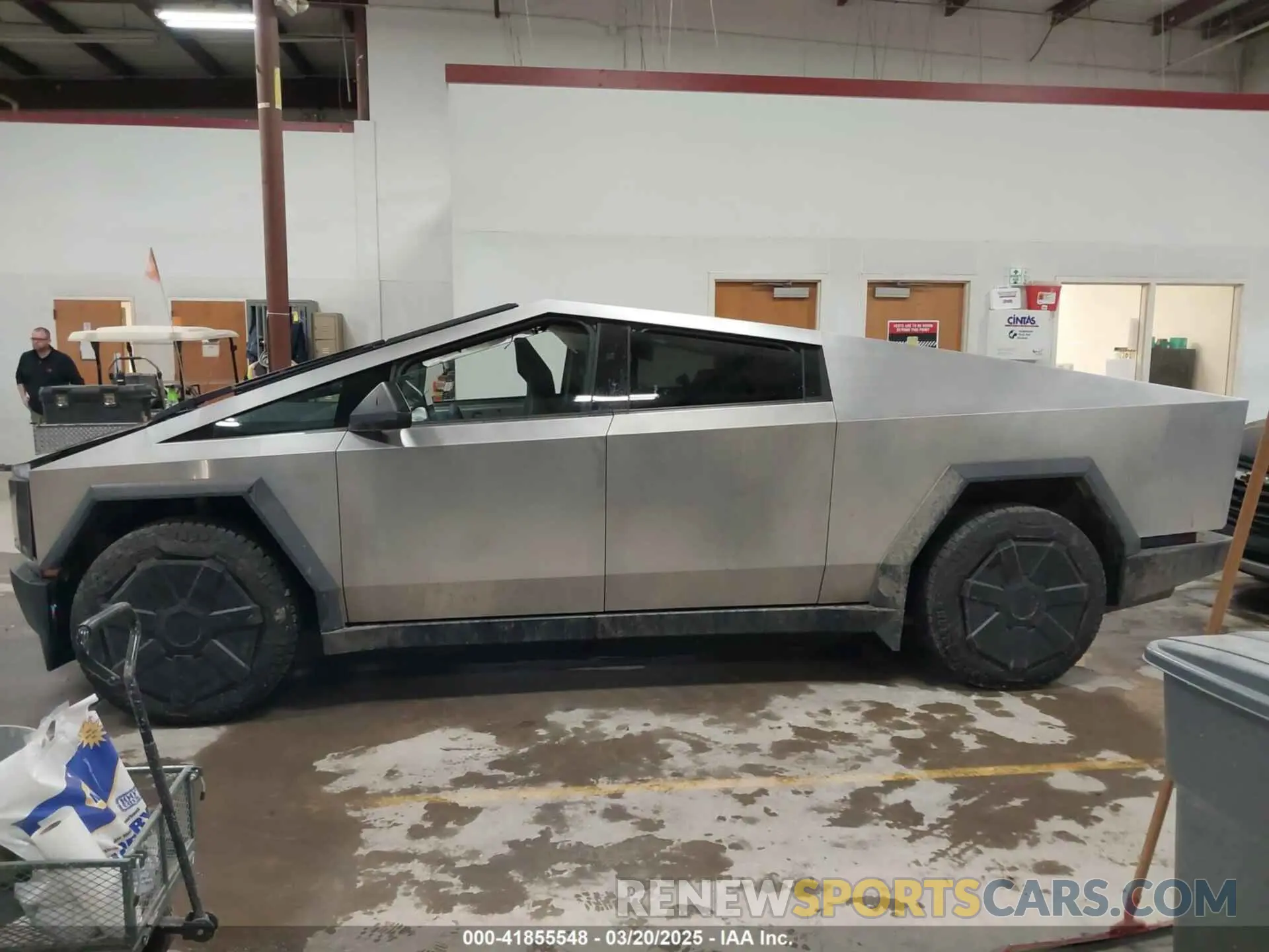 15 Photograph of a damaged car 7G2CEHED0RA009086 TESLA CYBERTRUCK 2024