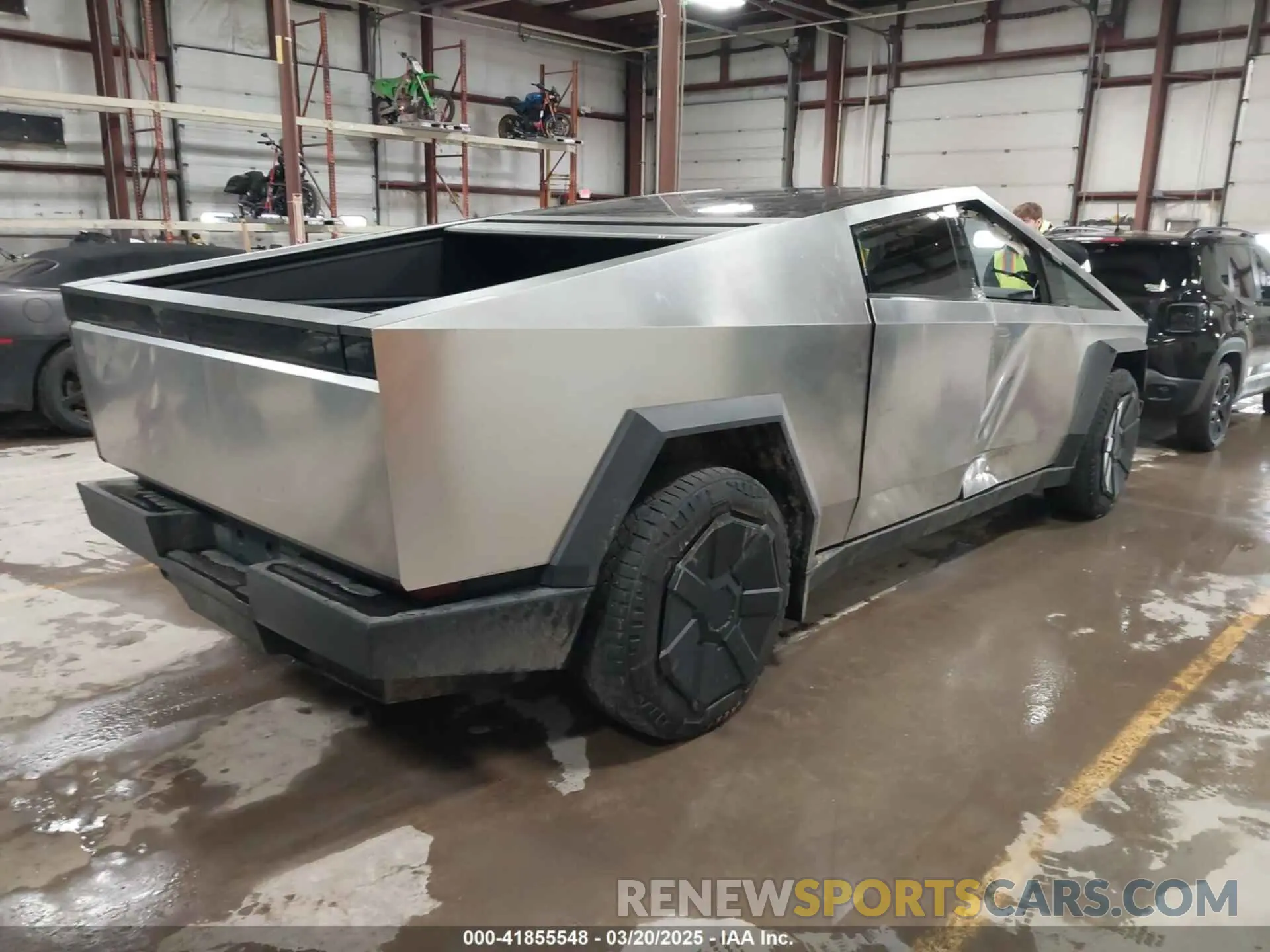 4 Photograph of a damaged car 7G2CEHED0RA009086 TESLA CYBERTRUCK 2024