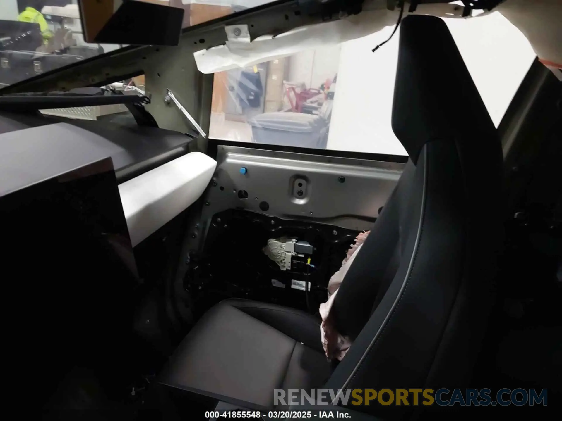 5 Photograph of a damaged car 7G2CEHED0RA009086 TESLA CYBERTRUCK 2024