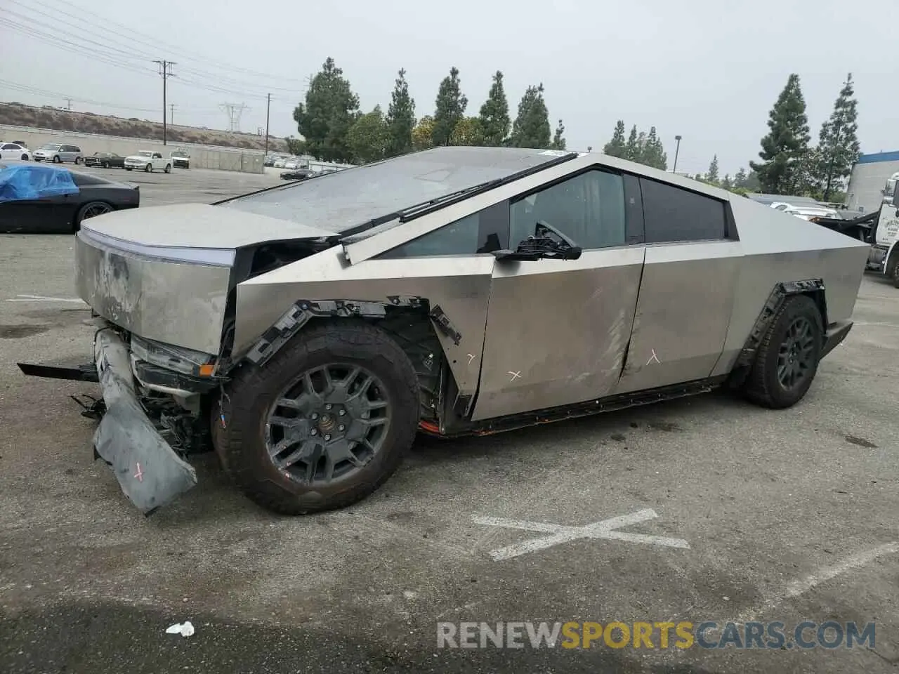 1 Photograph of a damaged car 7G2CEHED0RA017009 TESLA CYBERTRUCK 2024