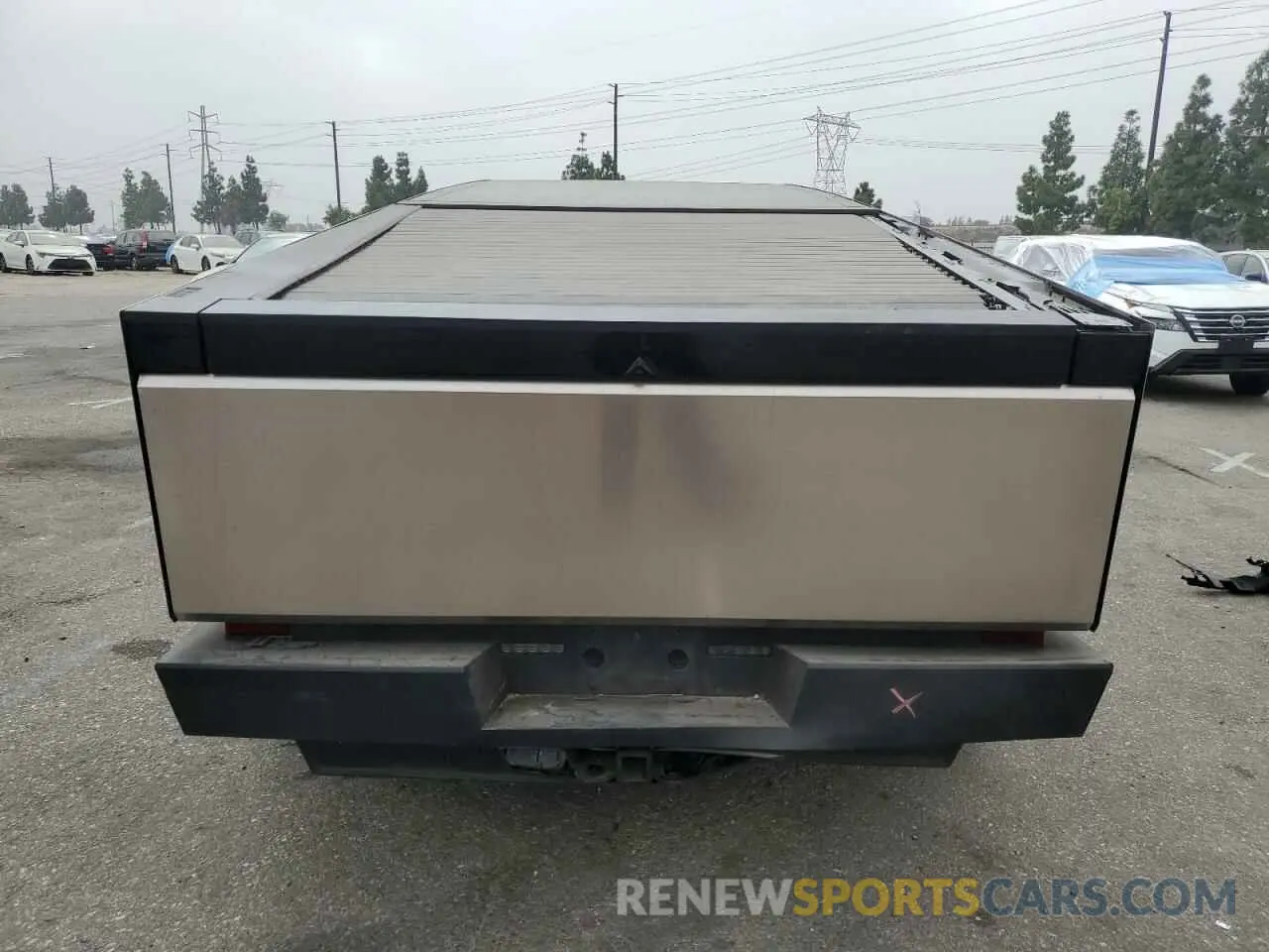 6 Photograph of a damaged car 7G2CEHED0RA017009 TESLA CYBERTRUCK 2024
