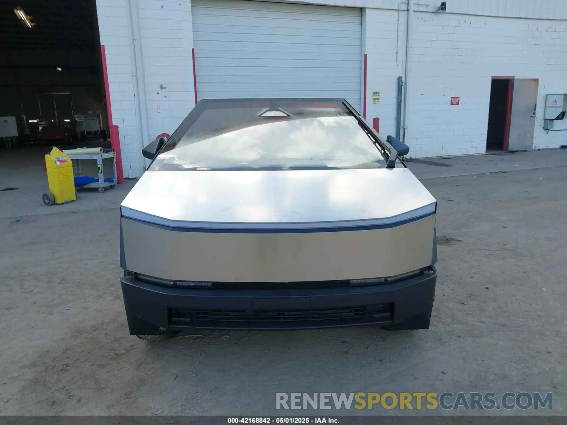 12 Фотография поврежденного автомобиля 7G2CEHED0RA018998 TESLA CYBERTRUCK 2024