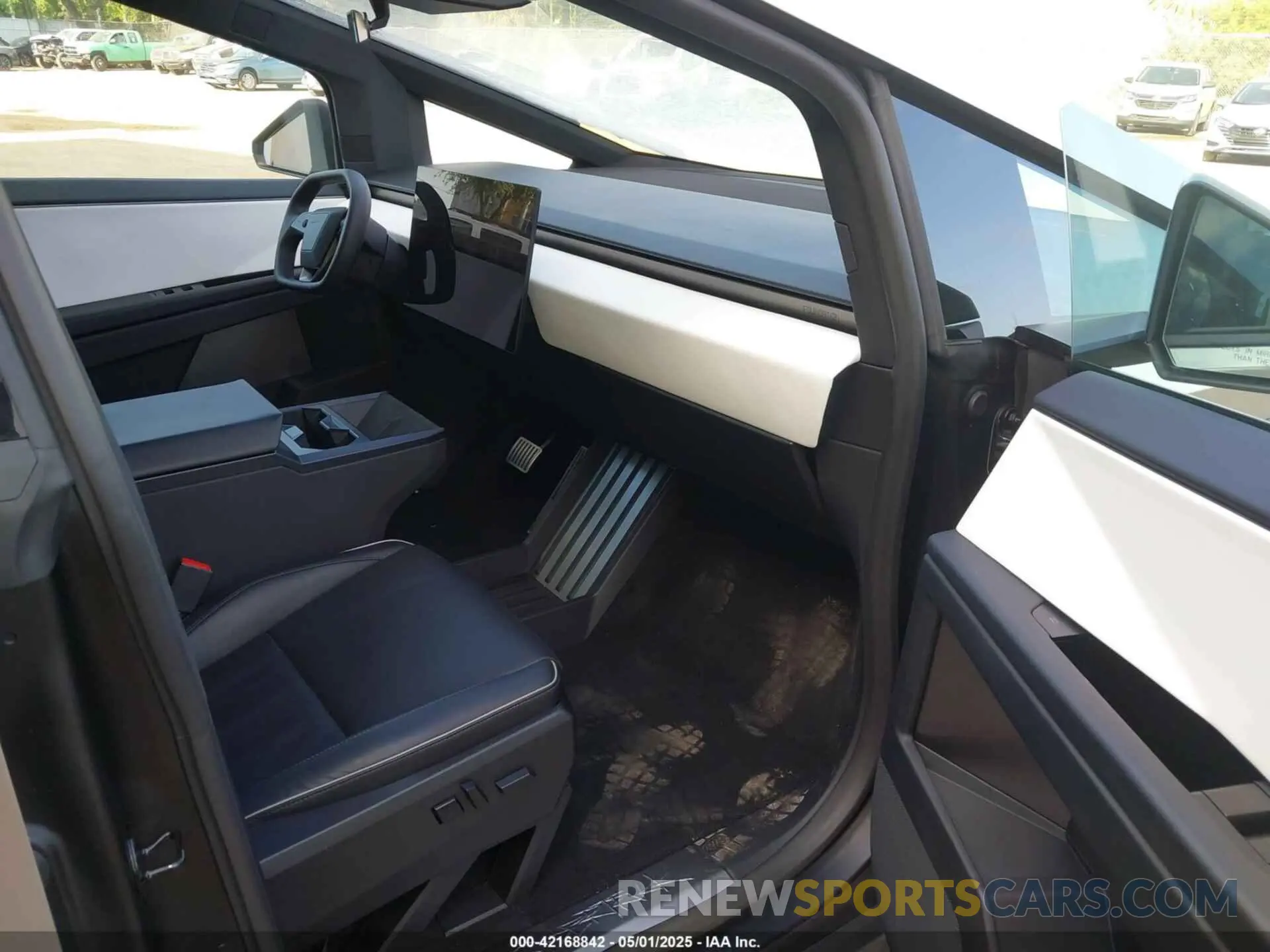 5 Фотография поврежденного автомобиля 7G2CEHED0RA018998 TESLA CYBERTRUCK 2024