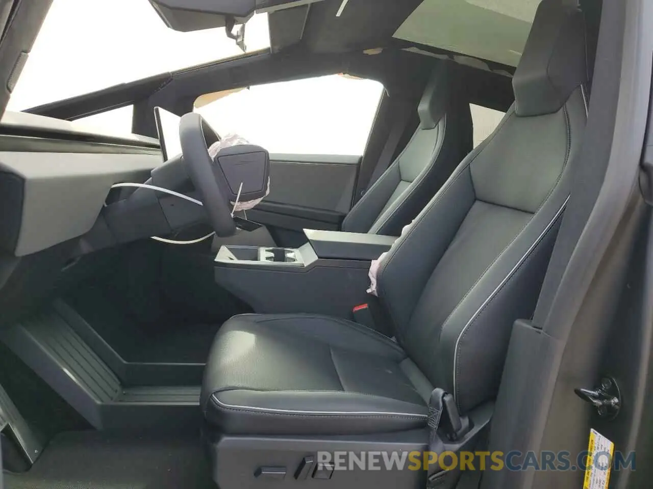 7 Фотография поврежденного автомобиля 7G2CEHED0RA050866 TESLA CYBERTRUCK 2024