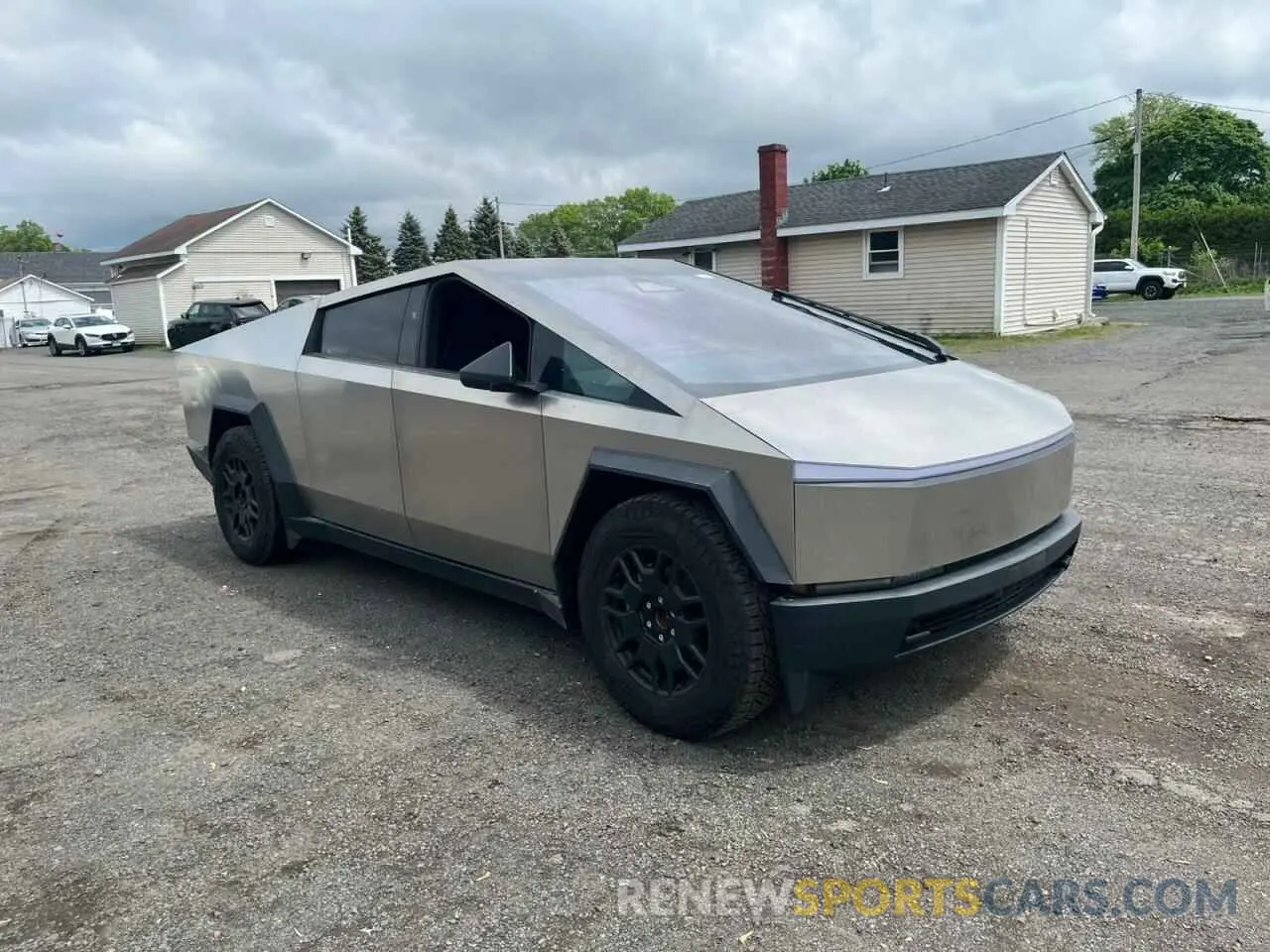 4 Photograph of a damaged car 7G2CEHED1RA016631 TESLA CYBERTRUCK 2024
