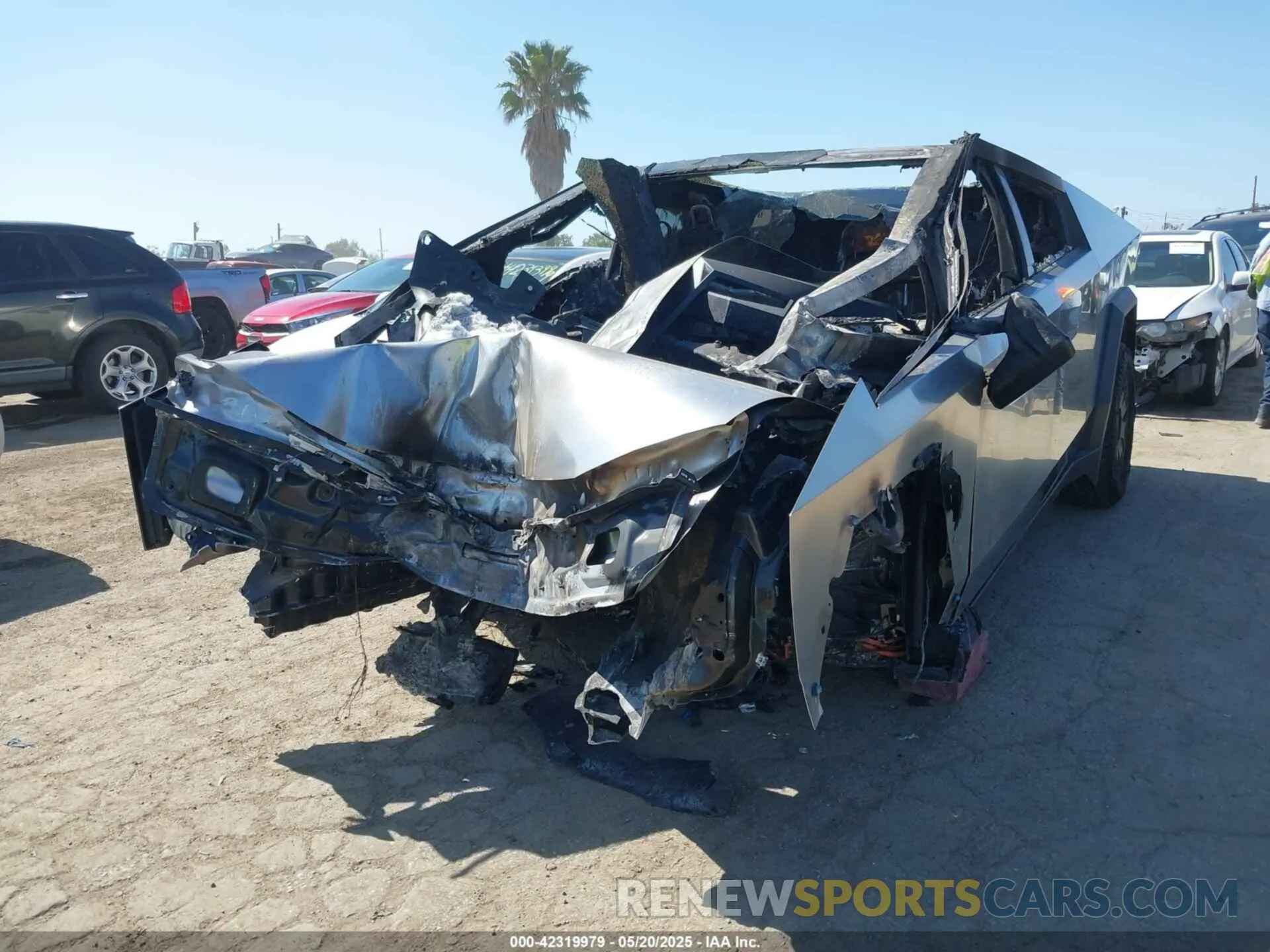 2 Фотография поврежденного автомобиля 7G2CEHED1RA031677 TESLA CYBERTRUCK 2024