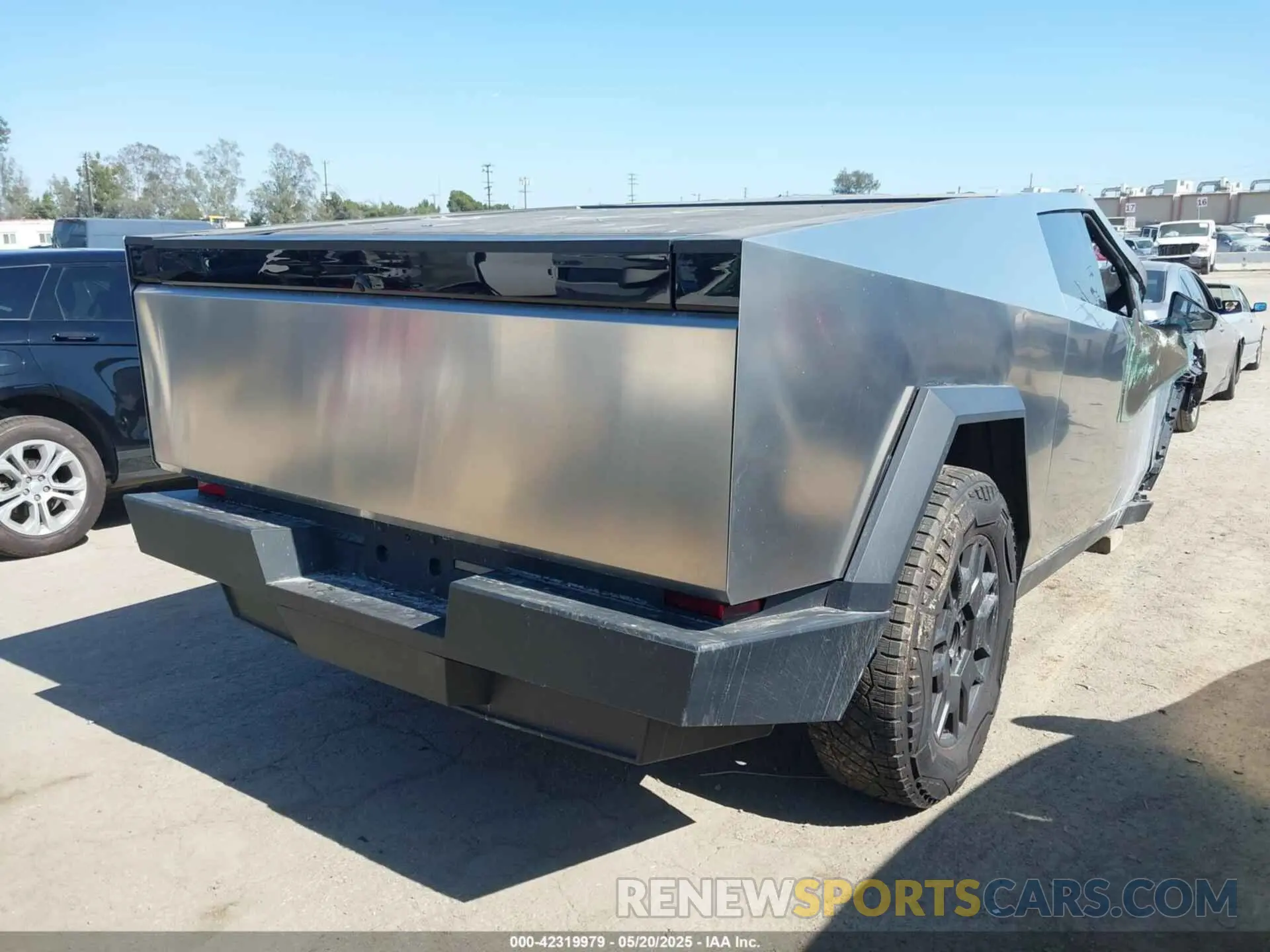 4 Фотография поврежденного автомобиля 7G2CEHED1RA031677 TESLA CYBERTRUCK 2024