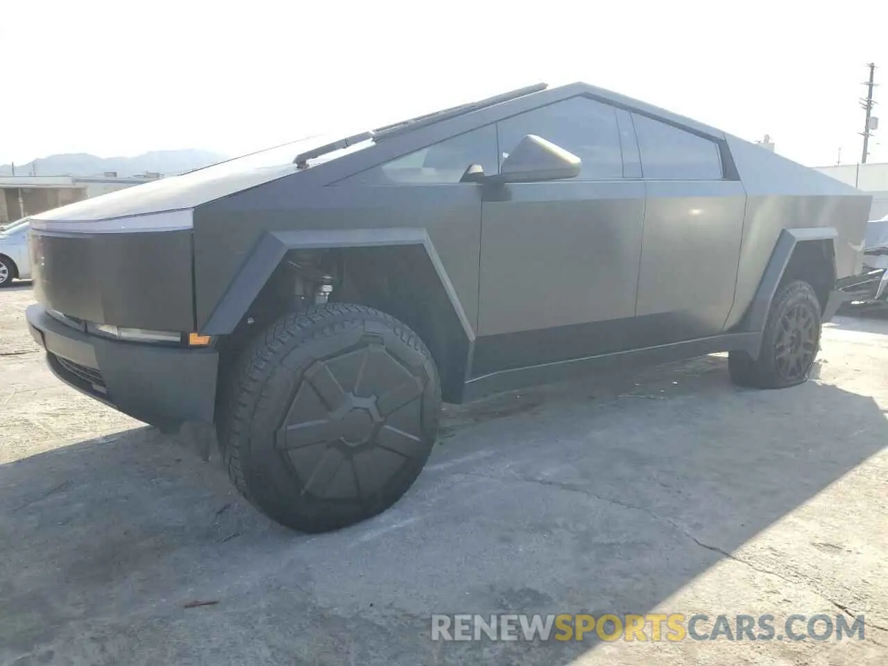 1 Photograph of a damaged car 7G2CEHED1RA050360 TESLA CYBERTRUCK 2024