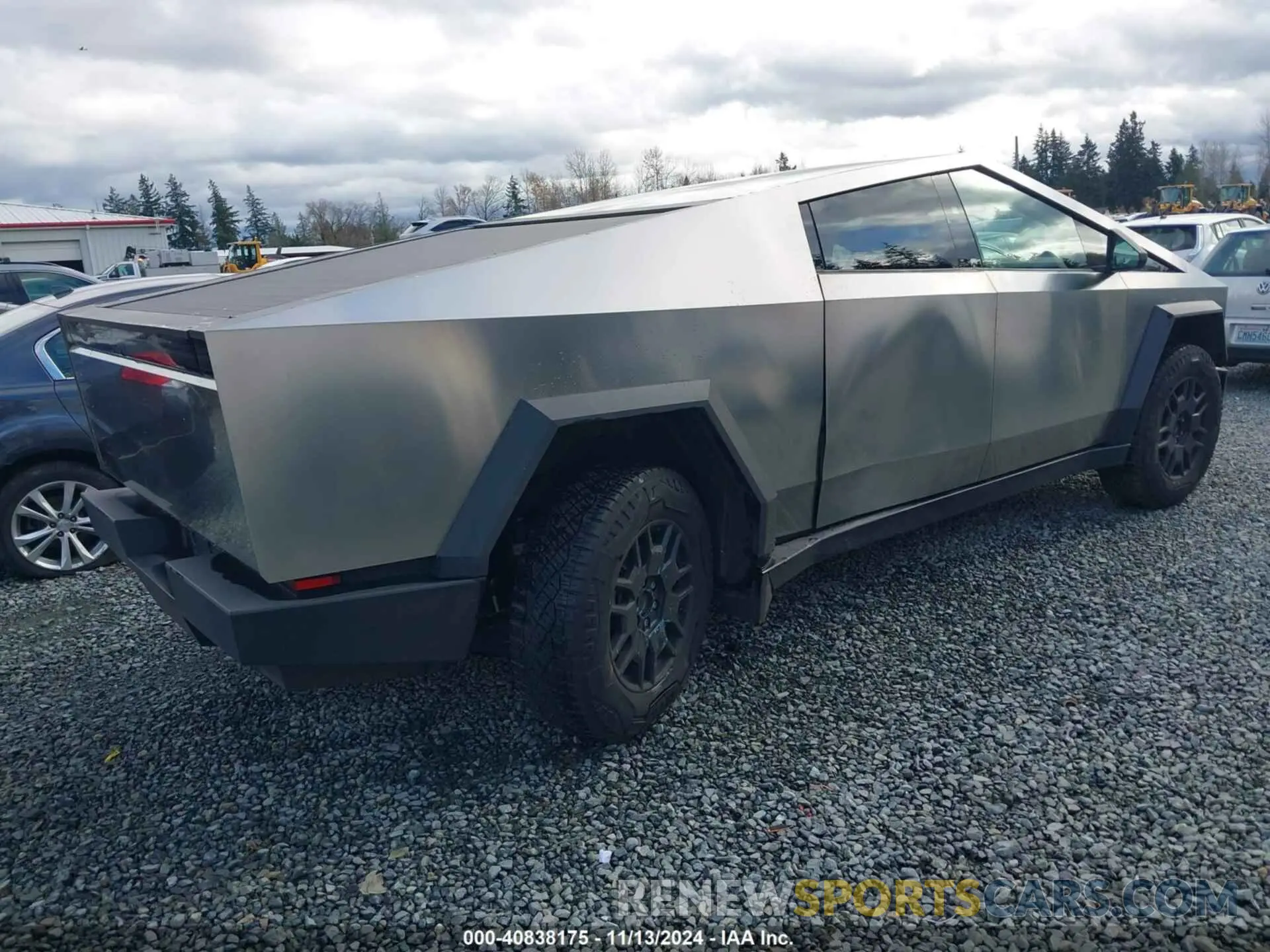 4 Photograph of a damaged car 7G2CEHED2RA019151 TESLA CYBERTRUCK 2024