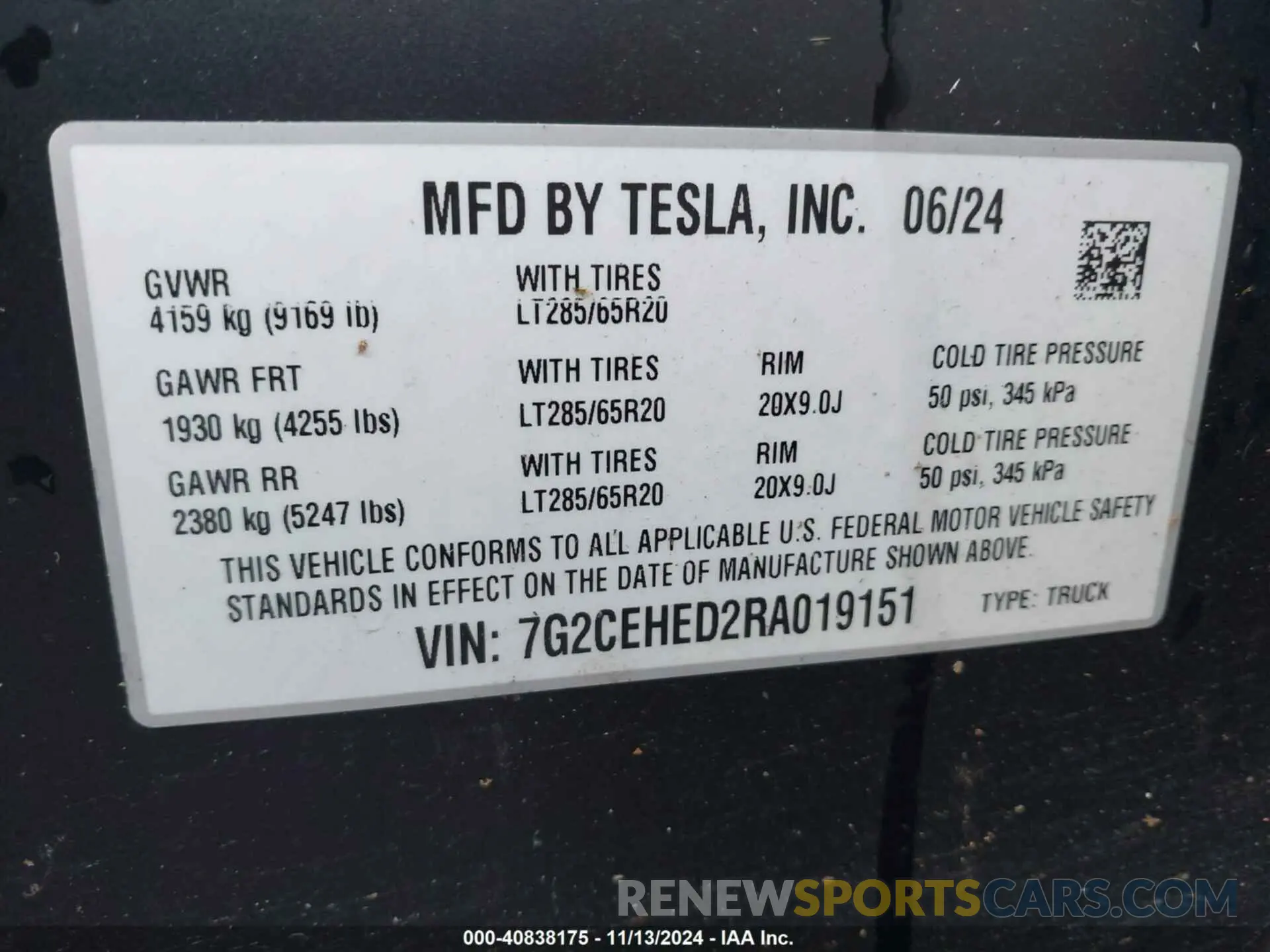 9 Photograph of a damaged car 7G2CEHED2RA019151 TESLA CYBERTRUCK 2024
