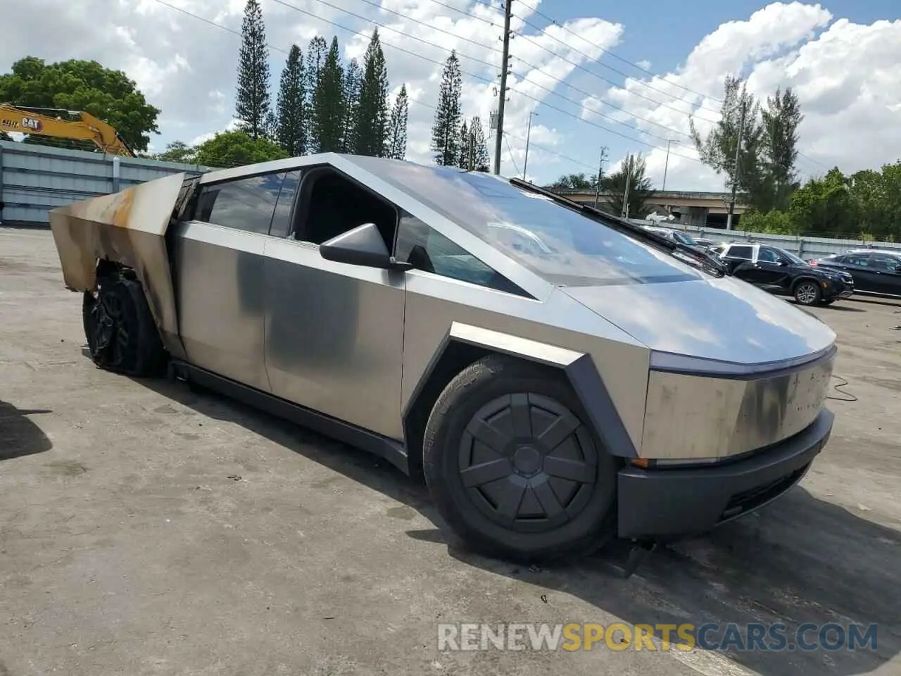4 Photograph of a damaged car 7G2CEHED3RA051591 TESLA CYBERTRUCK 2024