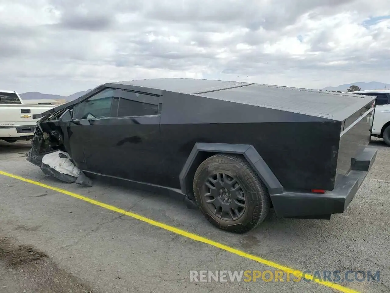 2 Фотография поврежденного автомобиля 7G2CEHED4RA011780 TESLA CYBERTRUCK 2024