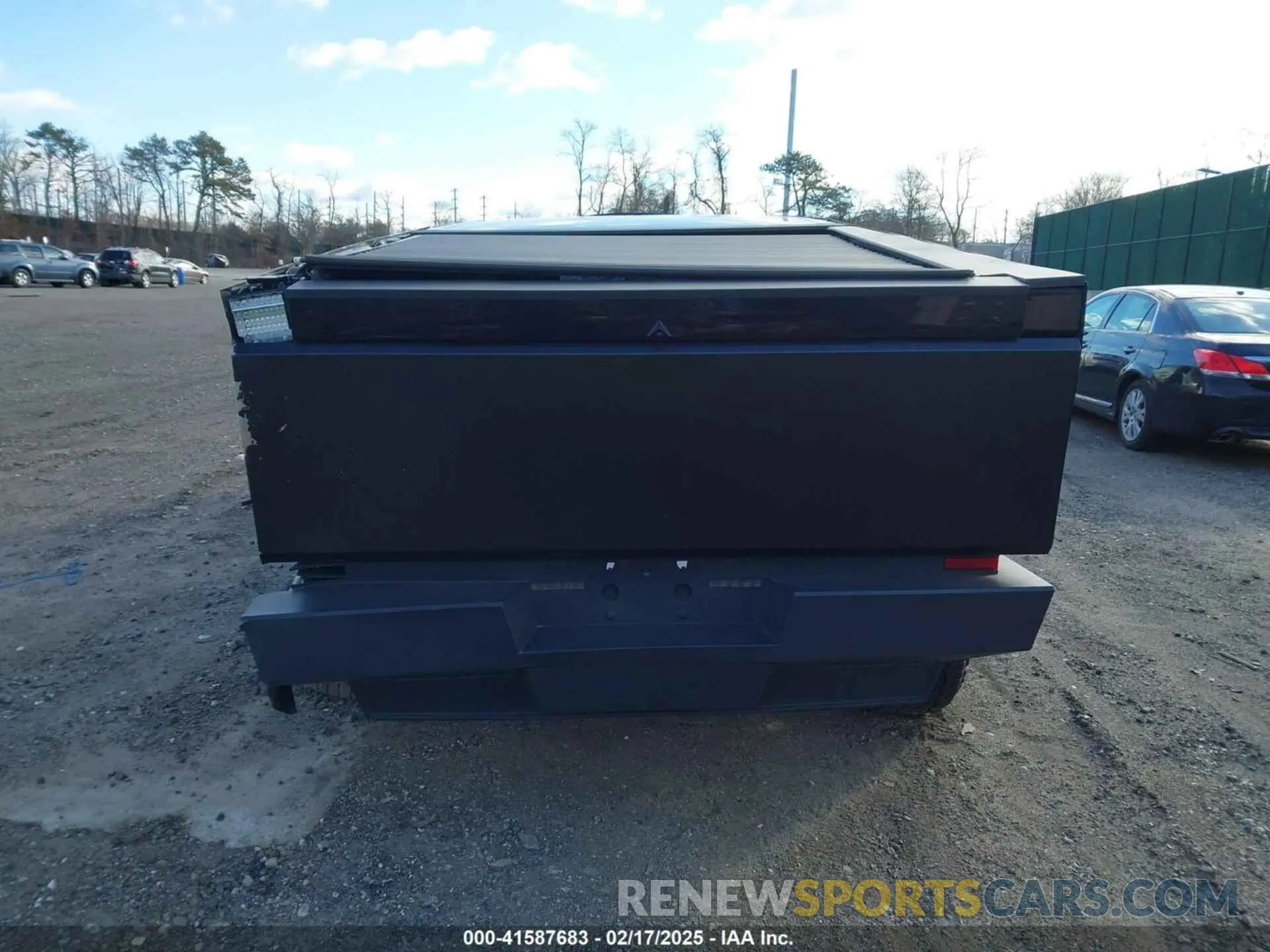 15 Фотография поврежденного автомобиля 7G2CEHED5RA015790 TESLA CYBERTRUCK 2024