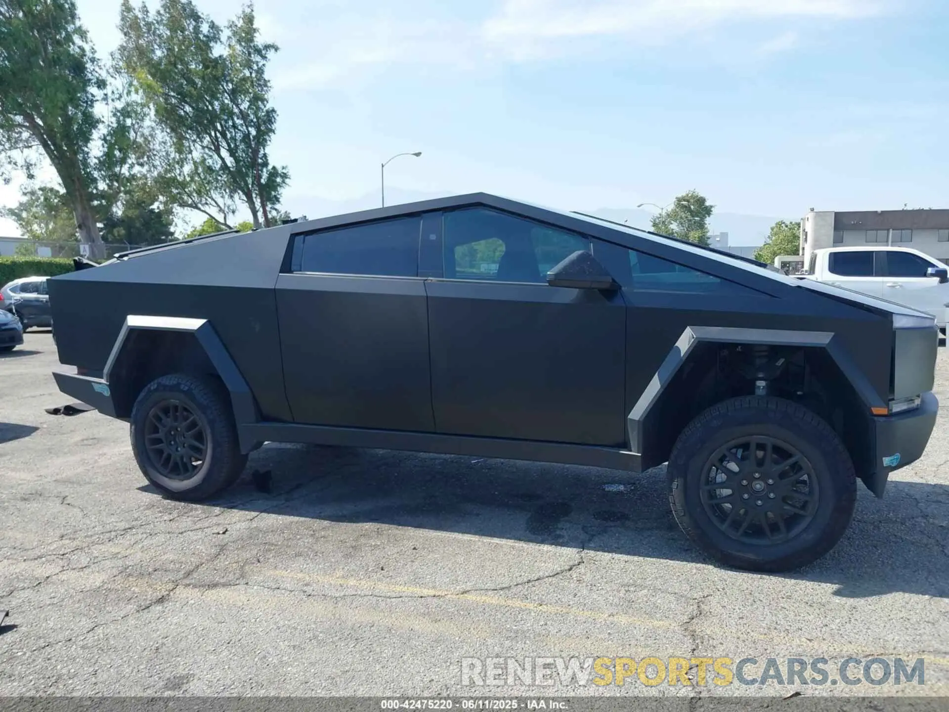 13 Фотография поврежденного автомобиля 7G2CEHED5RA053441 TESLA CYBERTRUCK 2024