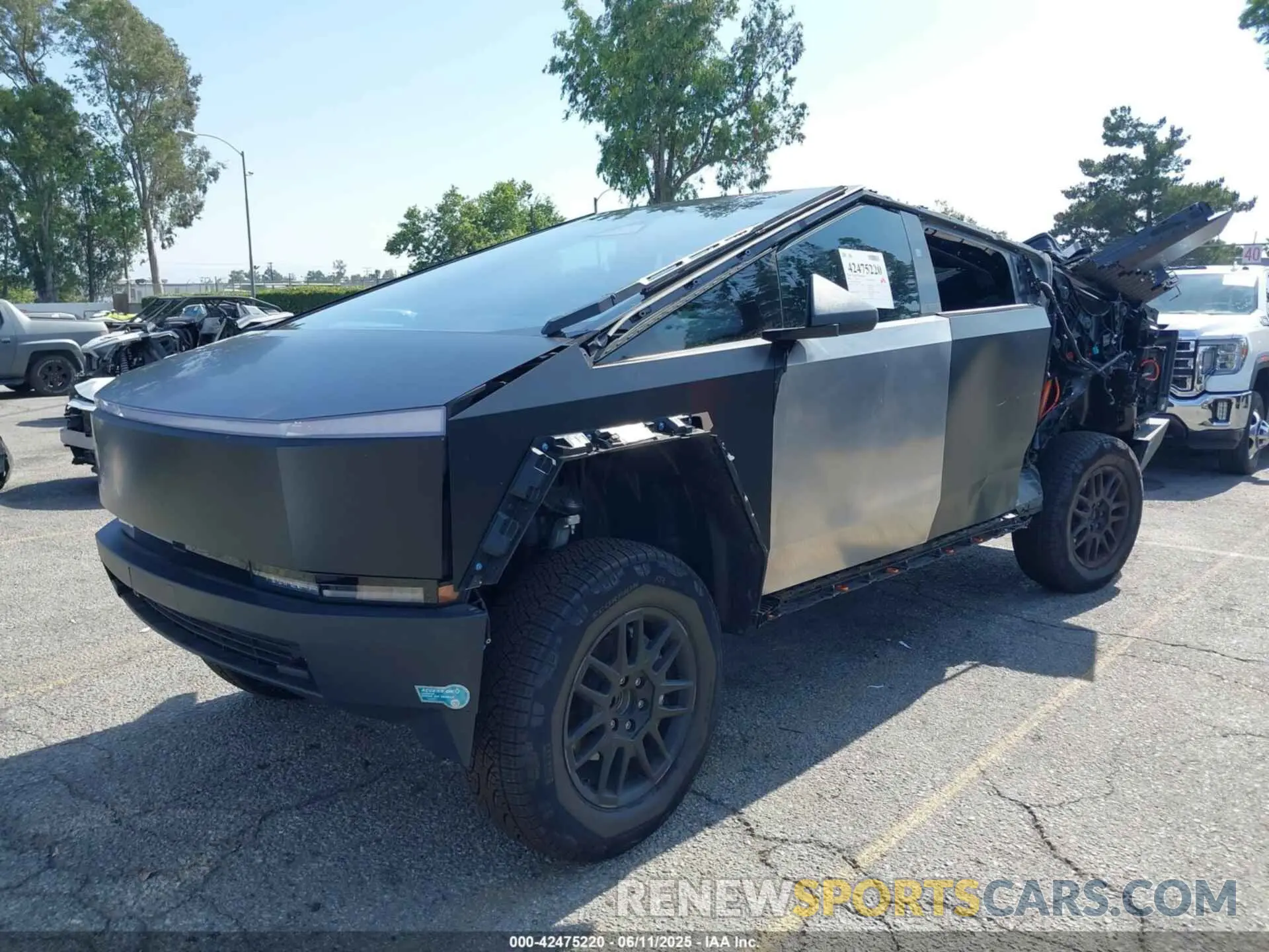 2 Фотография поврежденного автомобиля 7G2CEHED5RA053441 TESLA CYBERTRUCK 2024