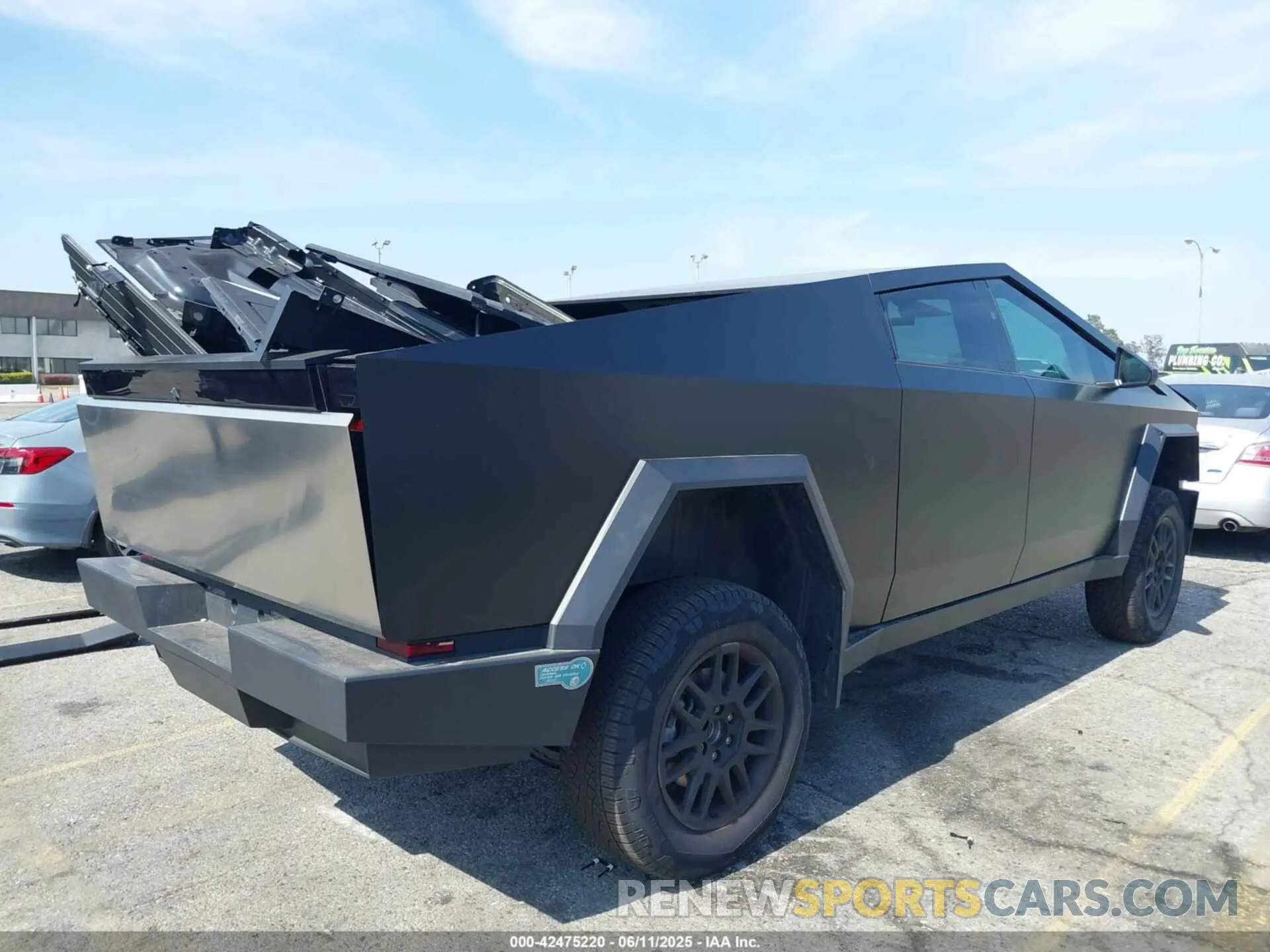 4 Фотография поврежденного автомобиля 7G2CEHED5RA053441 TESLA CYBERTRUCK 2024