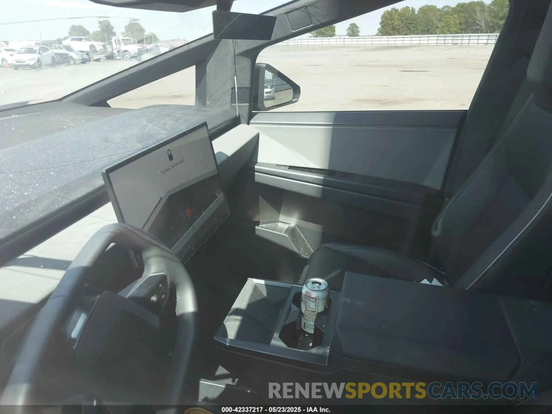 16 Photograph of a damaged car 7G2CEHED5RA053763 TESLA CYBERTRUCK 2024