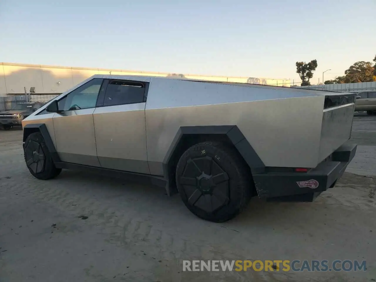 2 Photograph of a damaged car 7G2CEHED6RA003275 TESLA CYBERTRUCK 2024